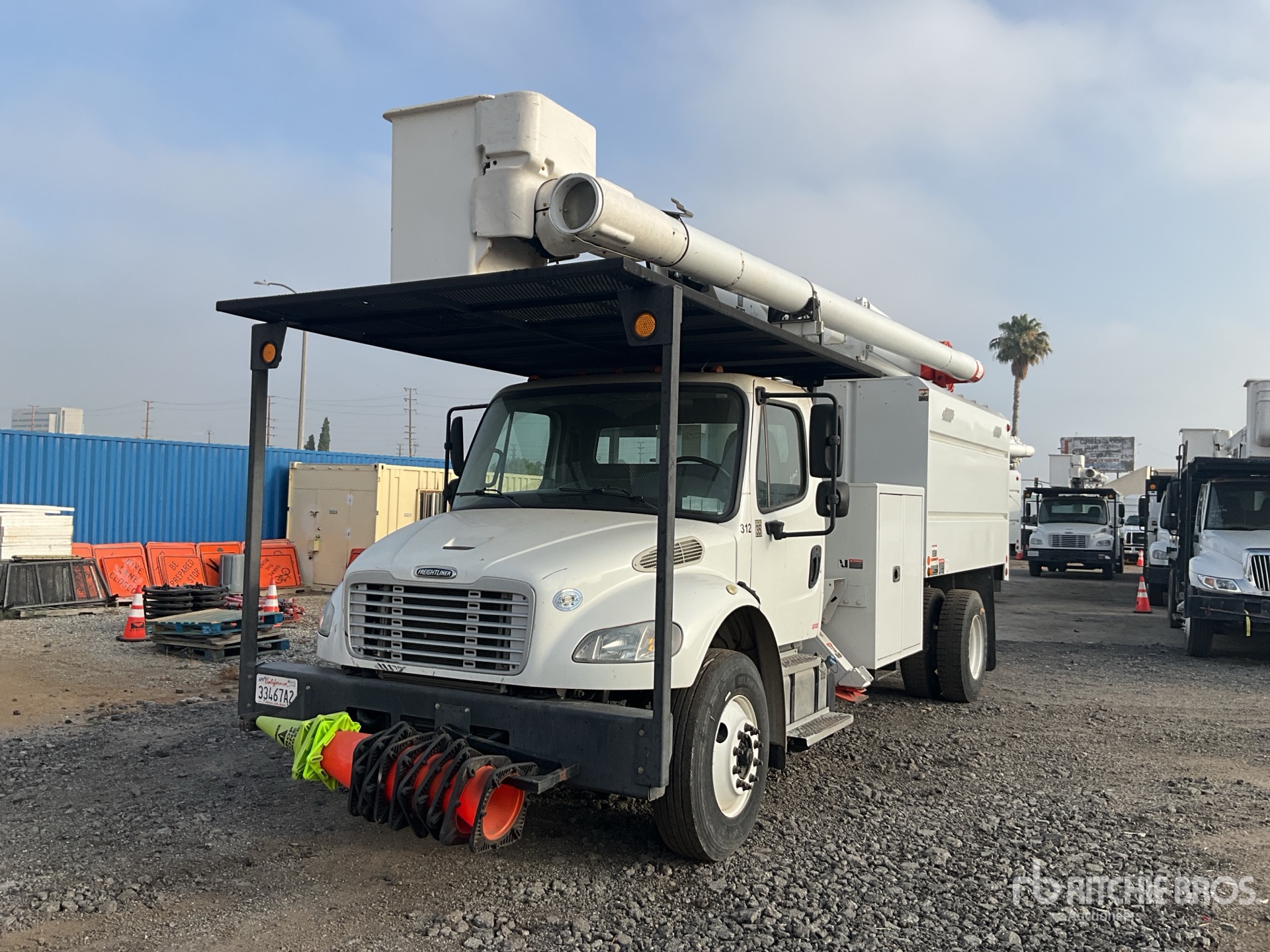 General Appearance with Featured Photo