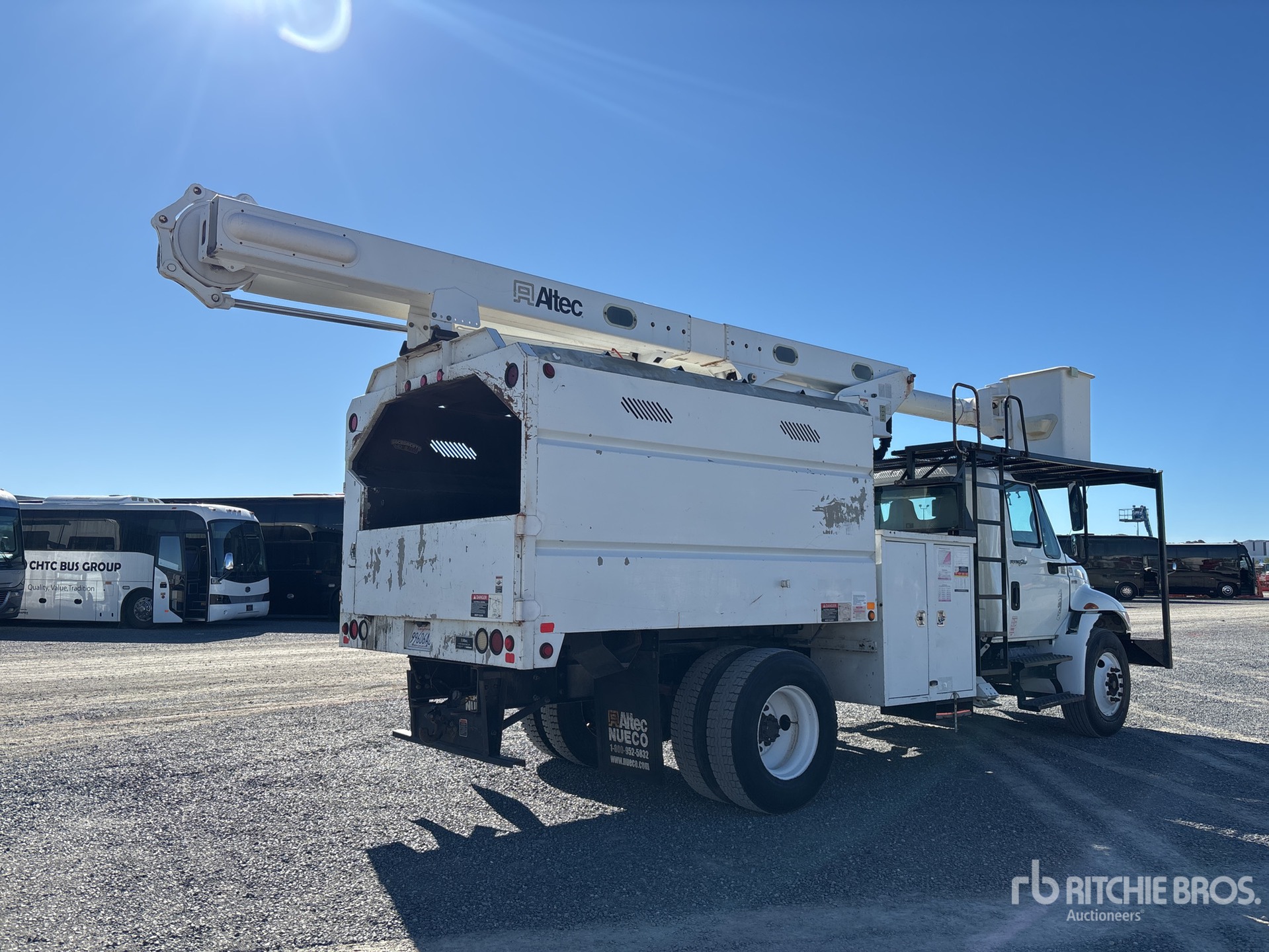 General Appearance with Imagen: esquina trasera derecha