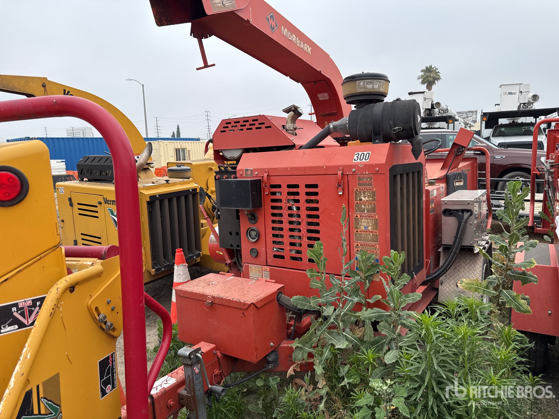 General Appearance with Featured Photo