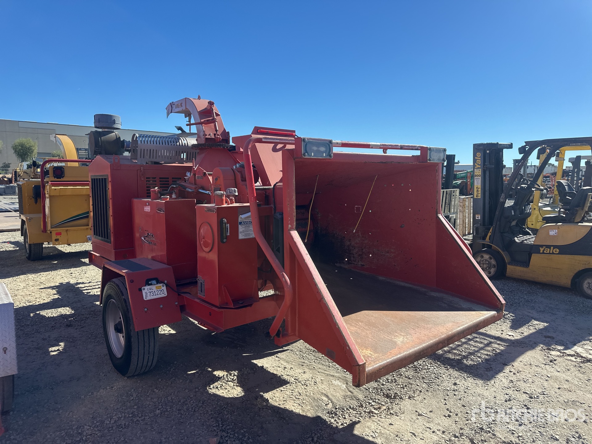 General Appearance with Foto, angolo posteriore sinistro