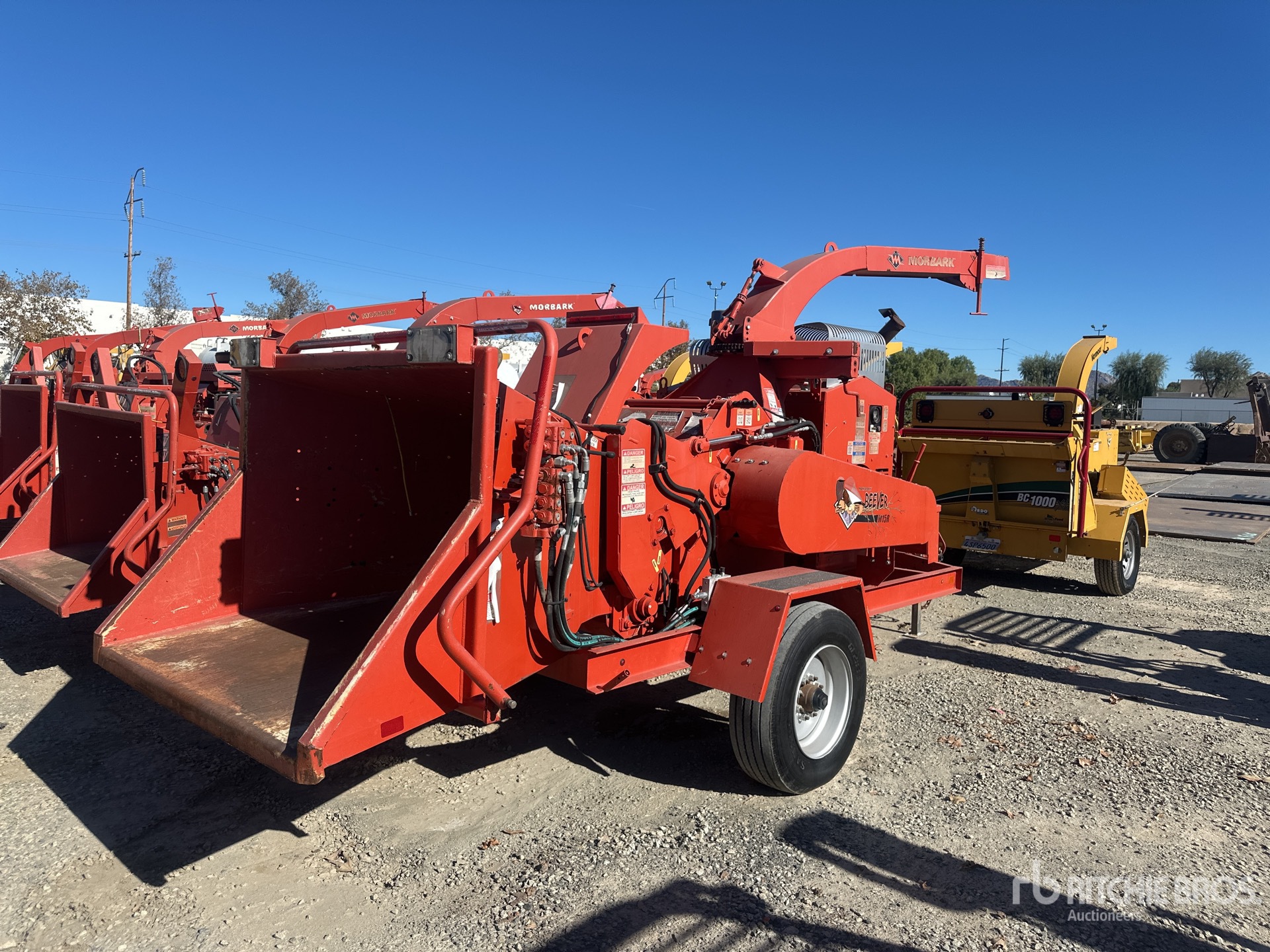 General Appearance with Foto, angolo anteriore sinistro