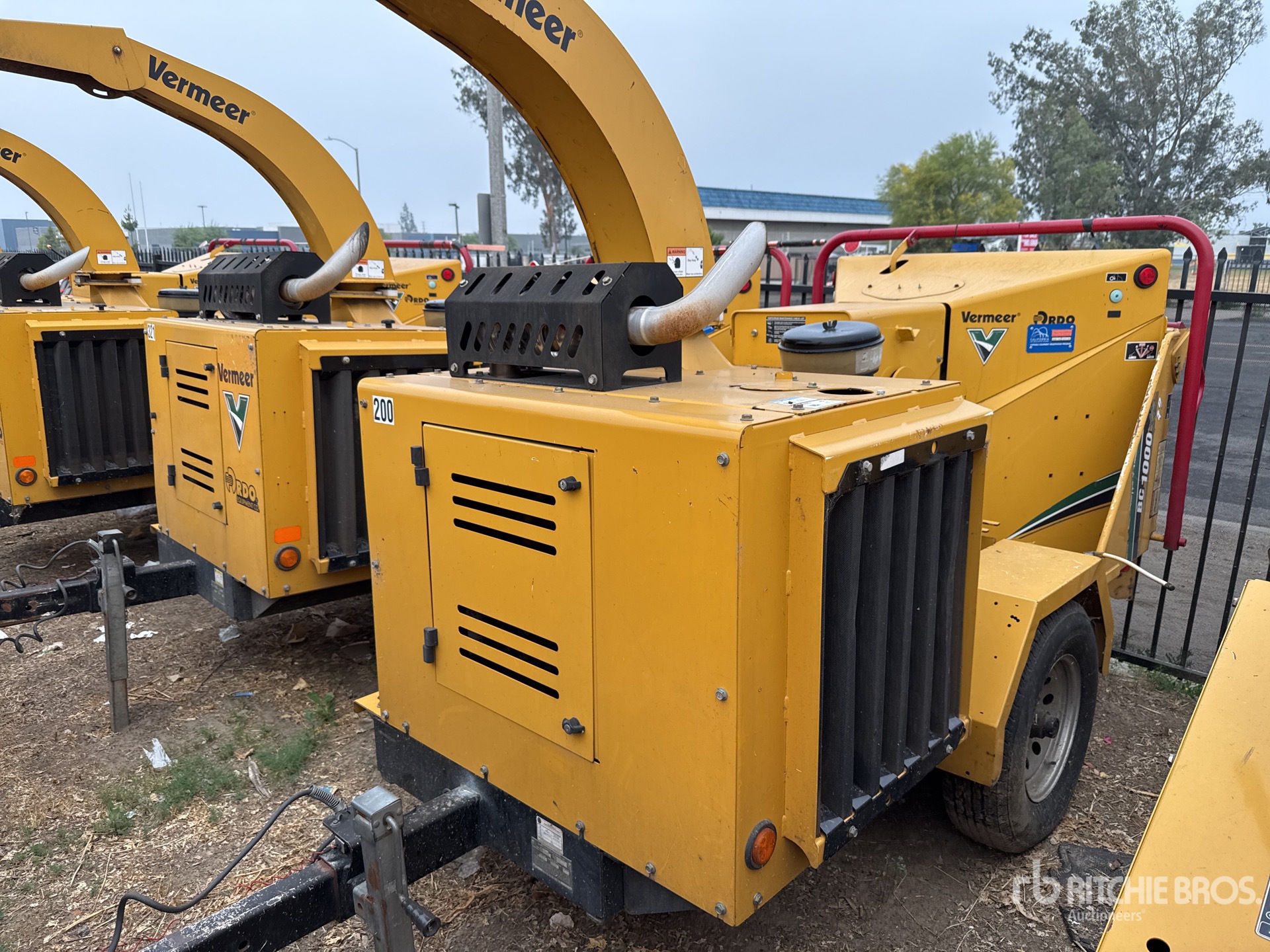 General Appearance with Featured Photo