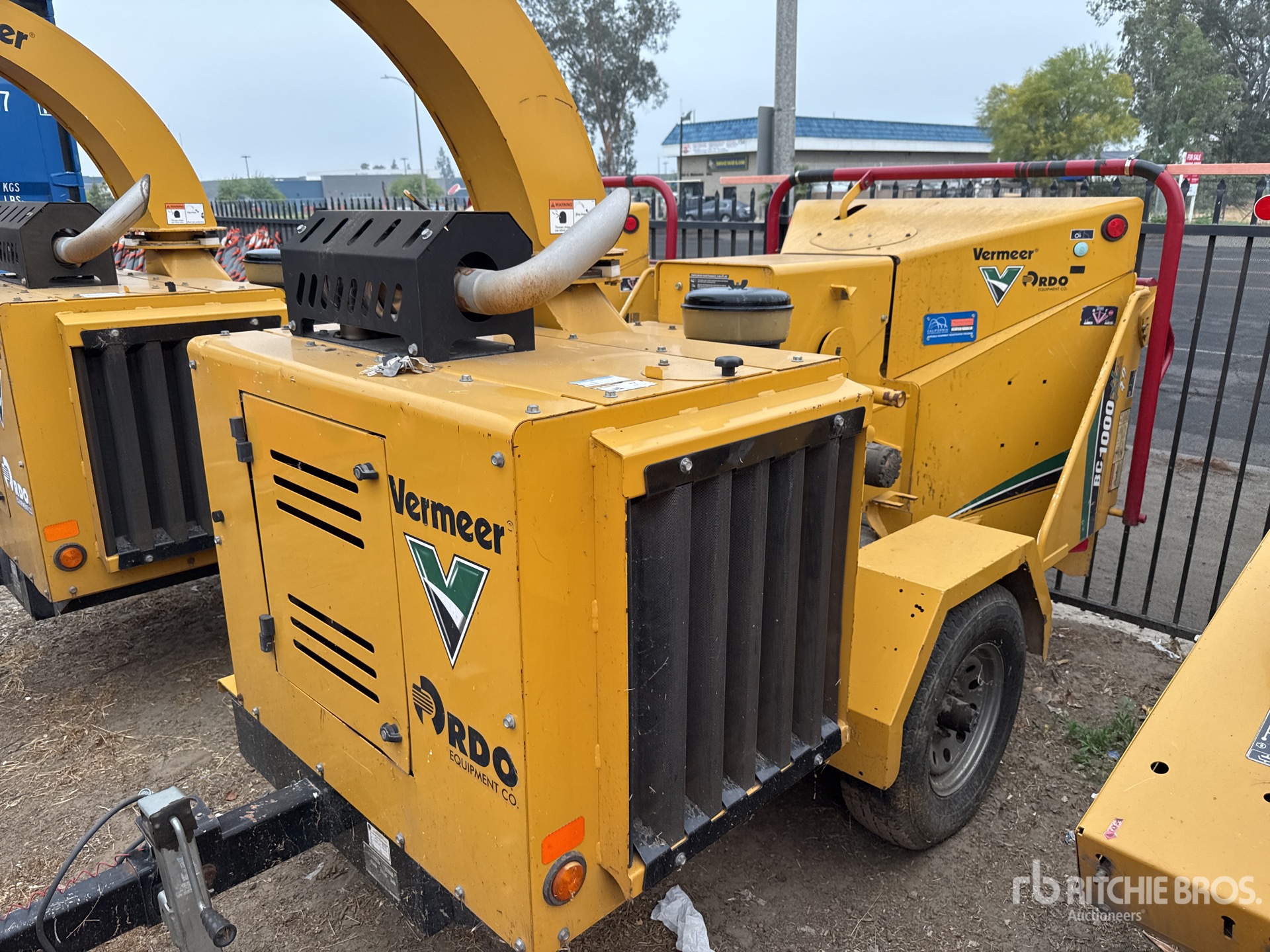 General Appearance with Featured Photo