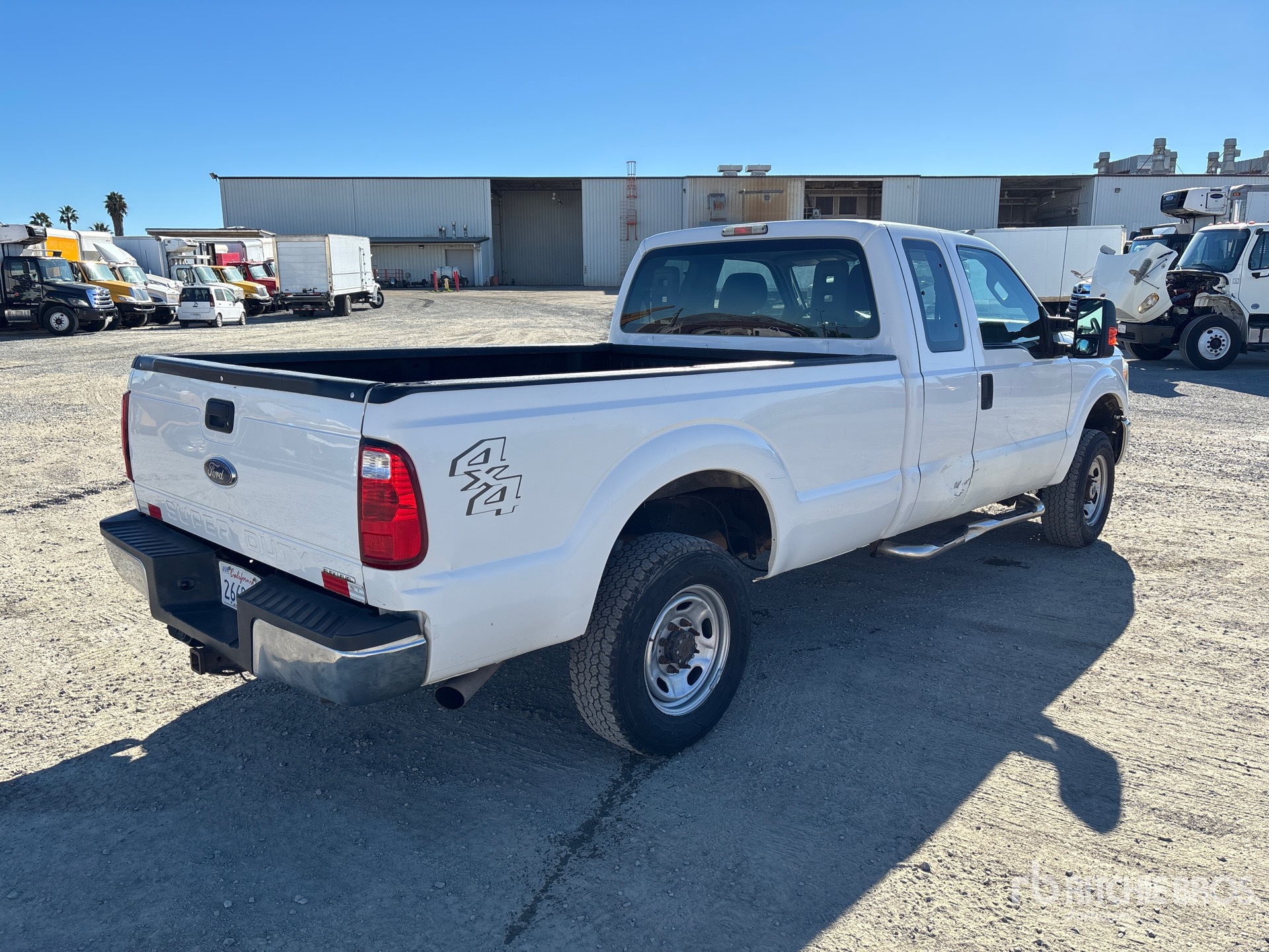 General Appearance with Foto, angolo anteriore sinistro