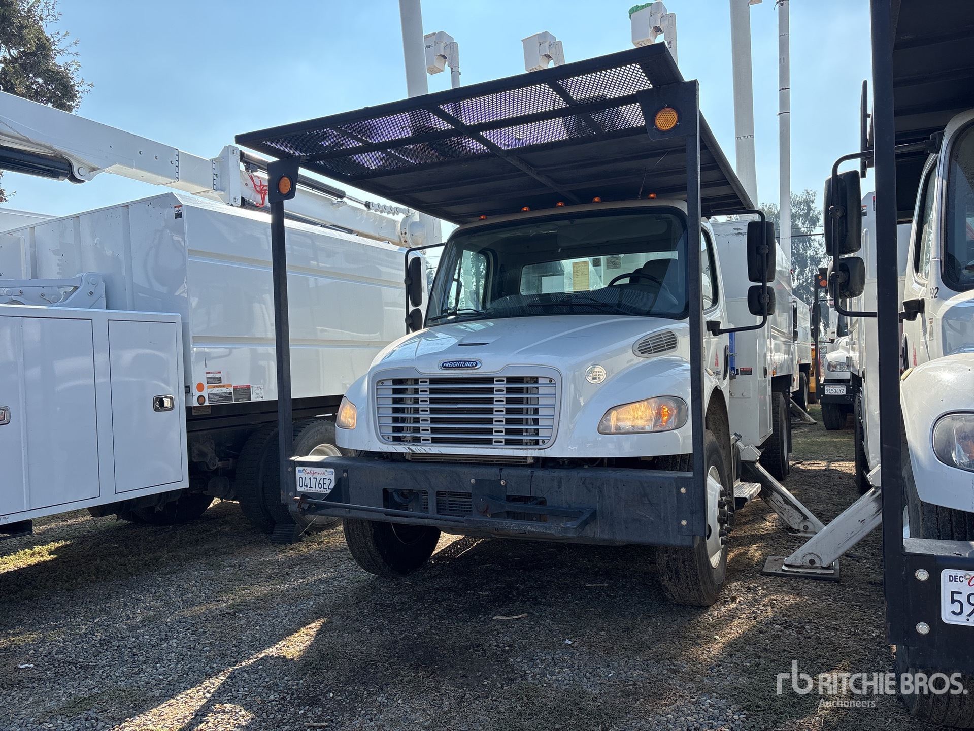 General Appearance with Featured Photo