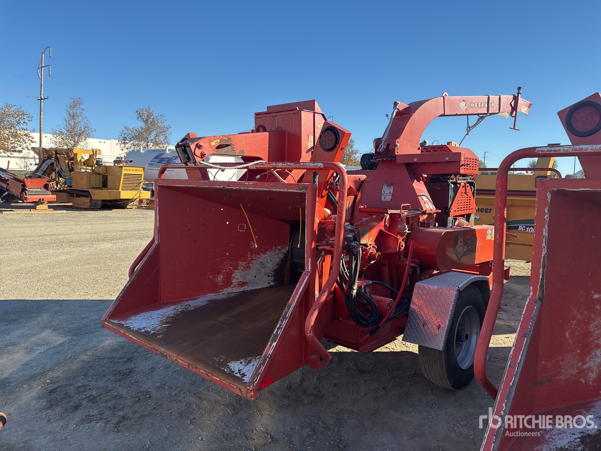 General Appearance with Foto, angolo anteriore sinistro