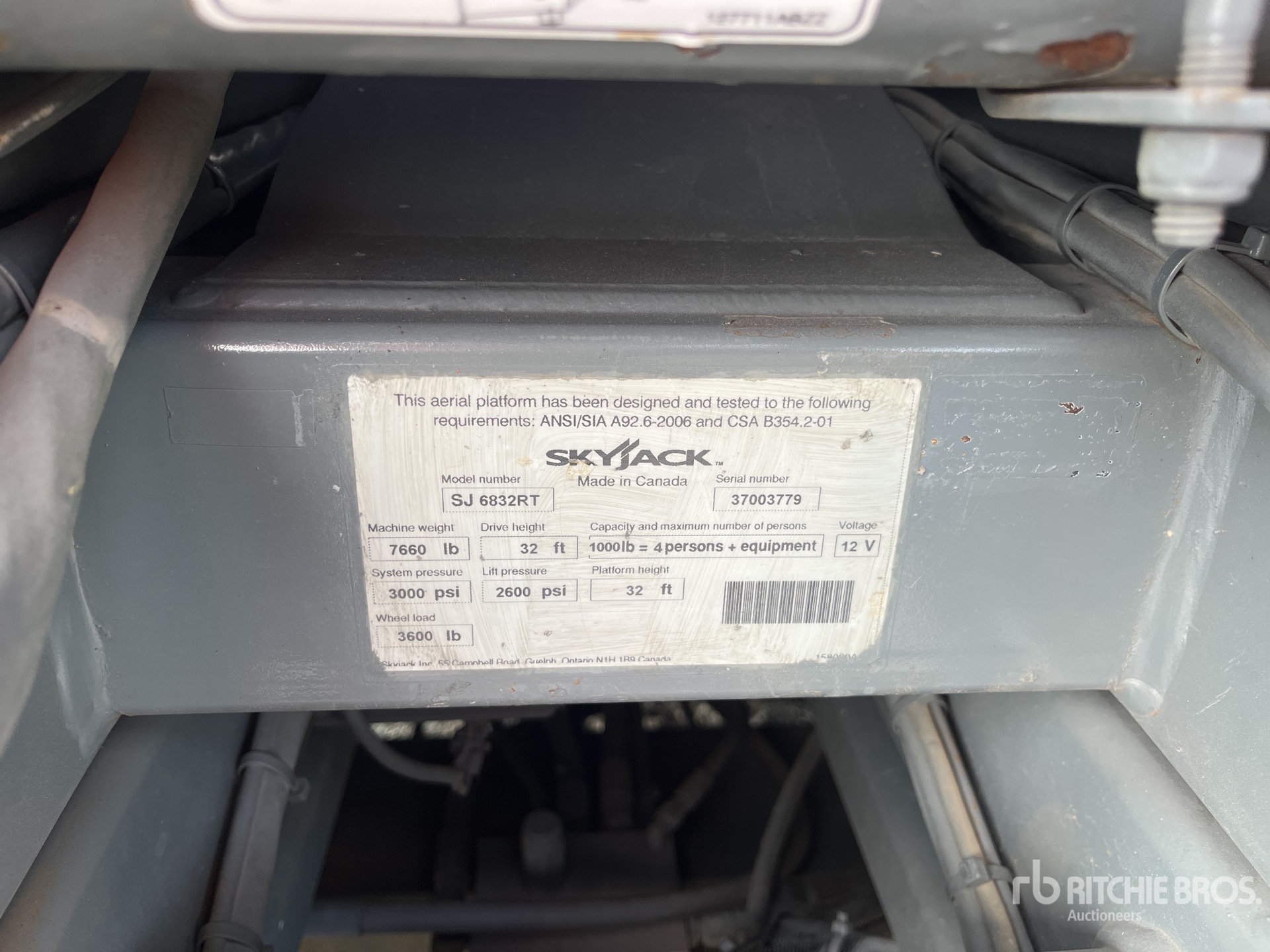 General Appearance with Seriennummer / FIN