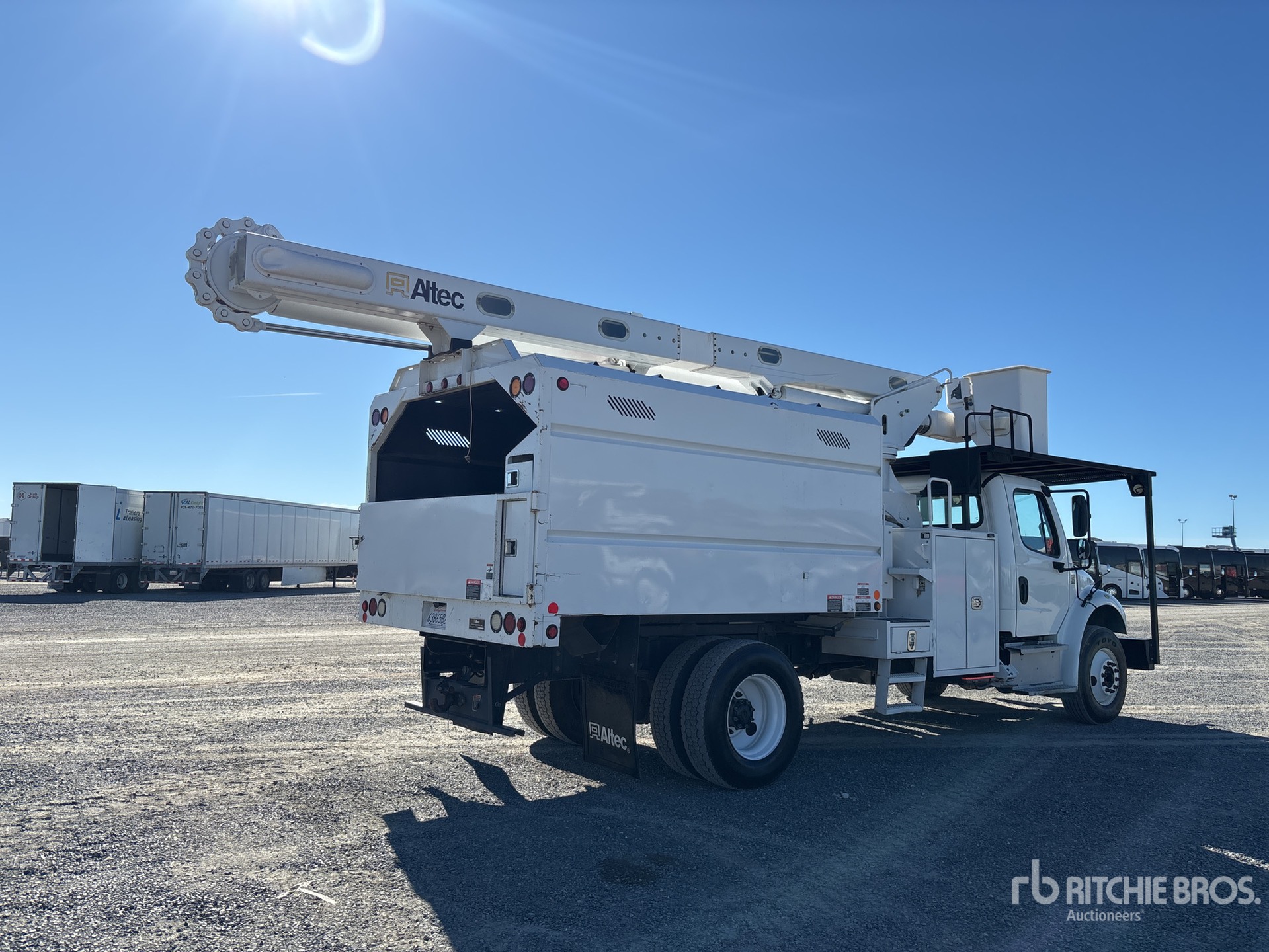 General Appearance with Imagen: esquina trasera derecha