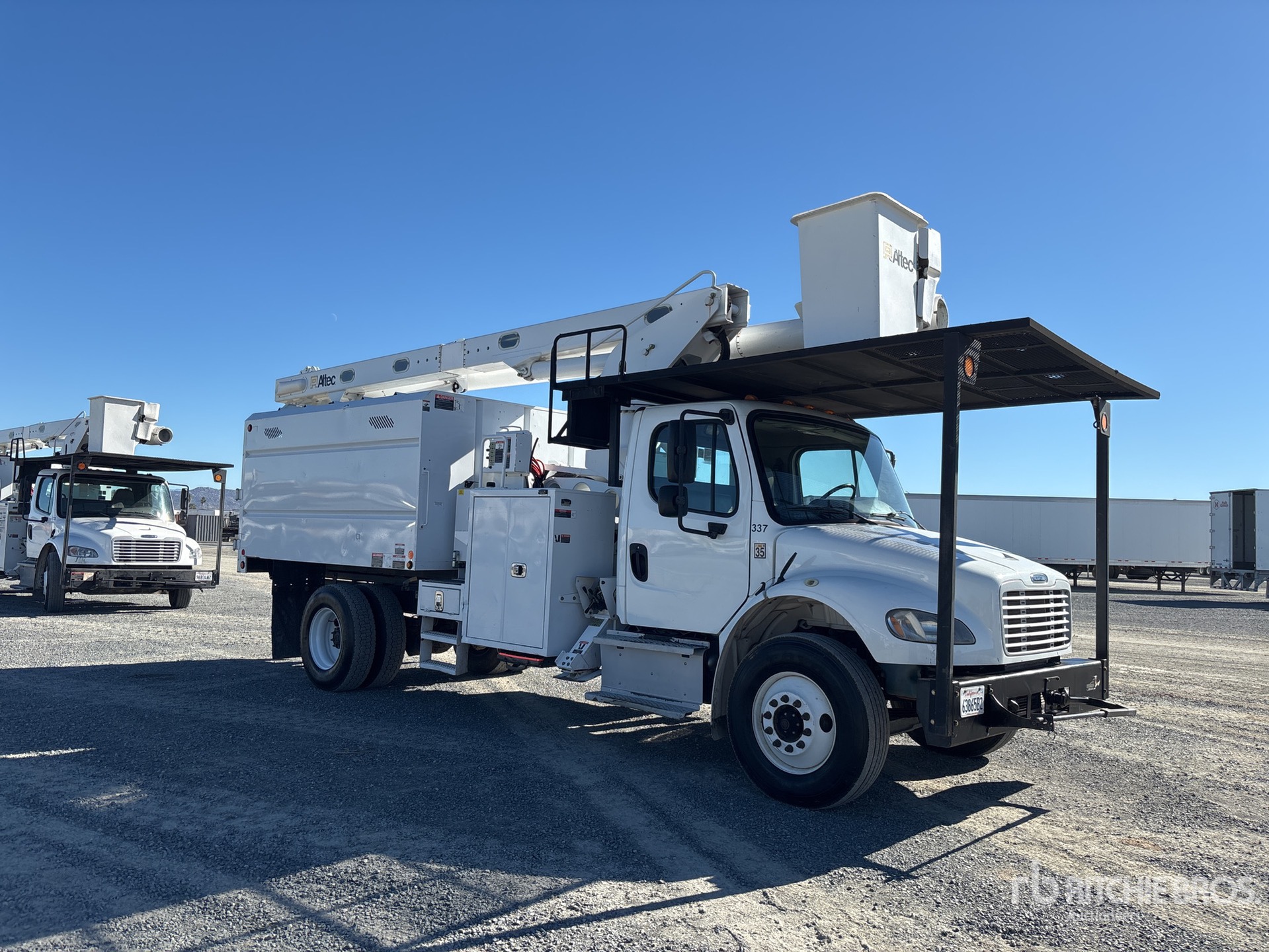 General Appearance with Imagen: esquina delantera derecha