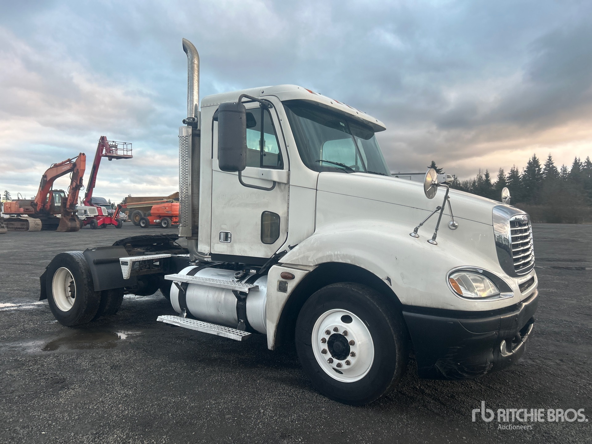 Aspect général with Image, coin avant droit