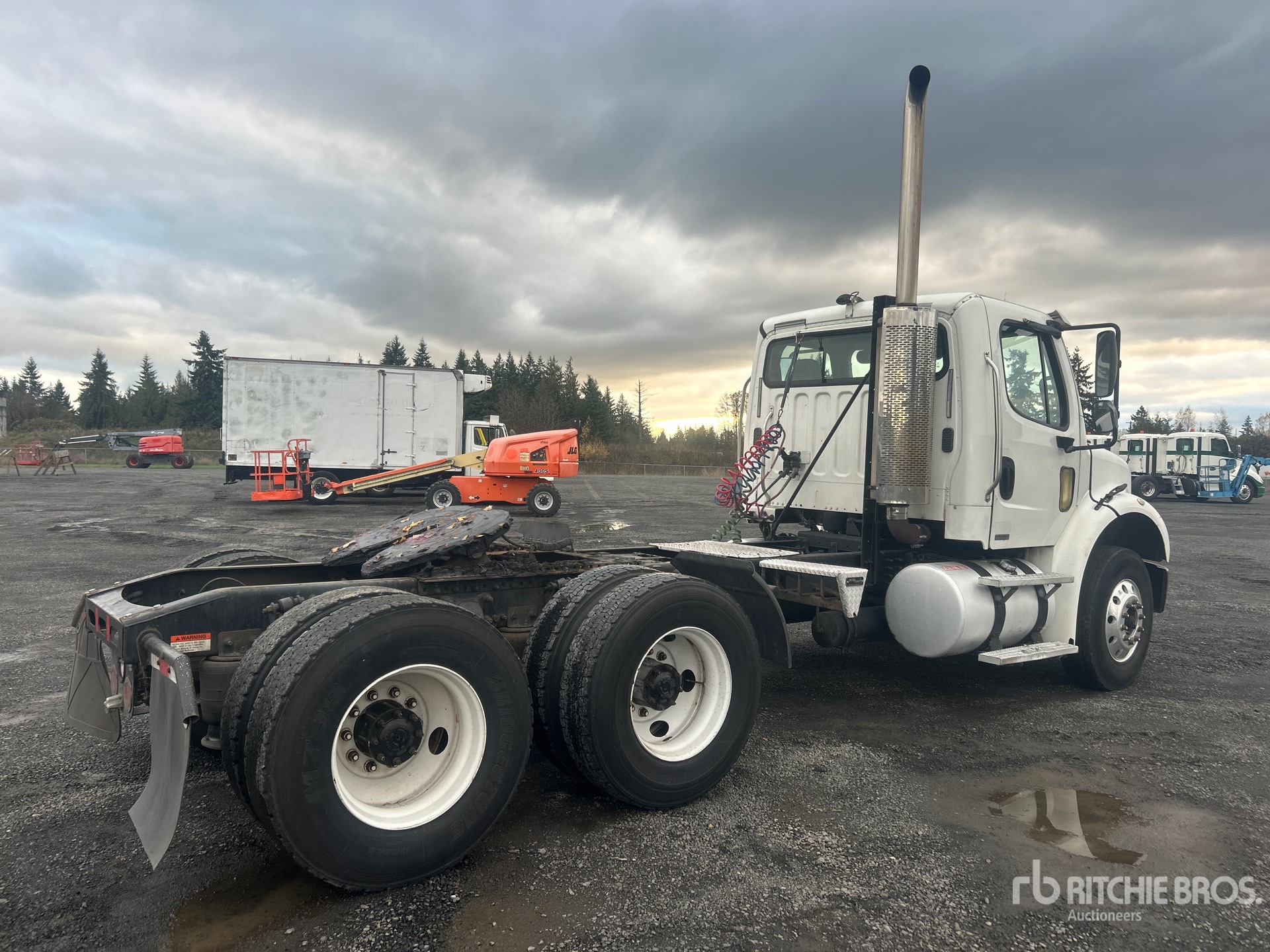 General Appearance with Foto, angolo anteriore sinistro