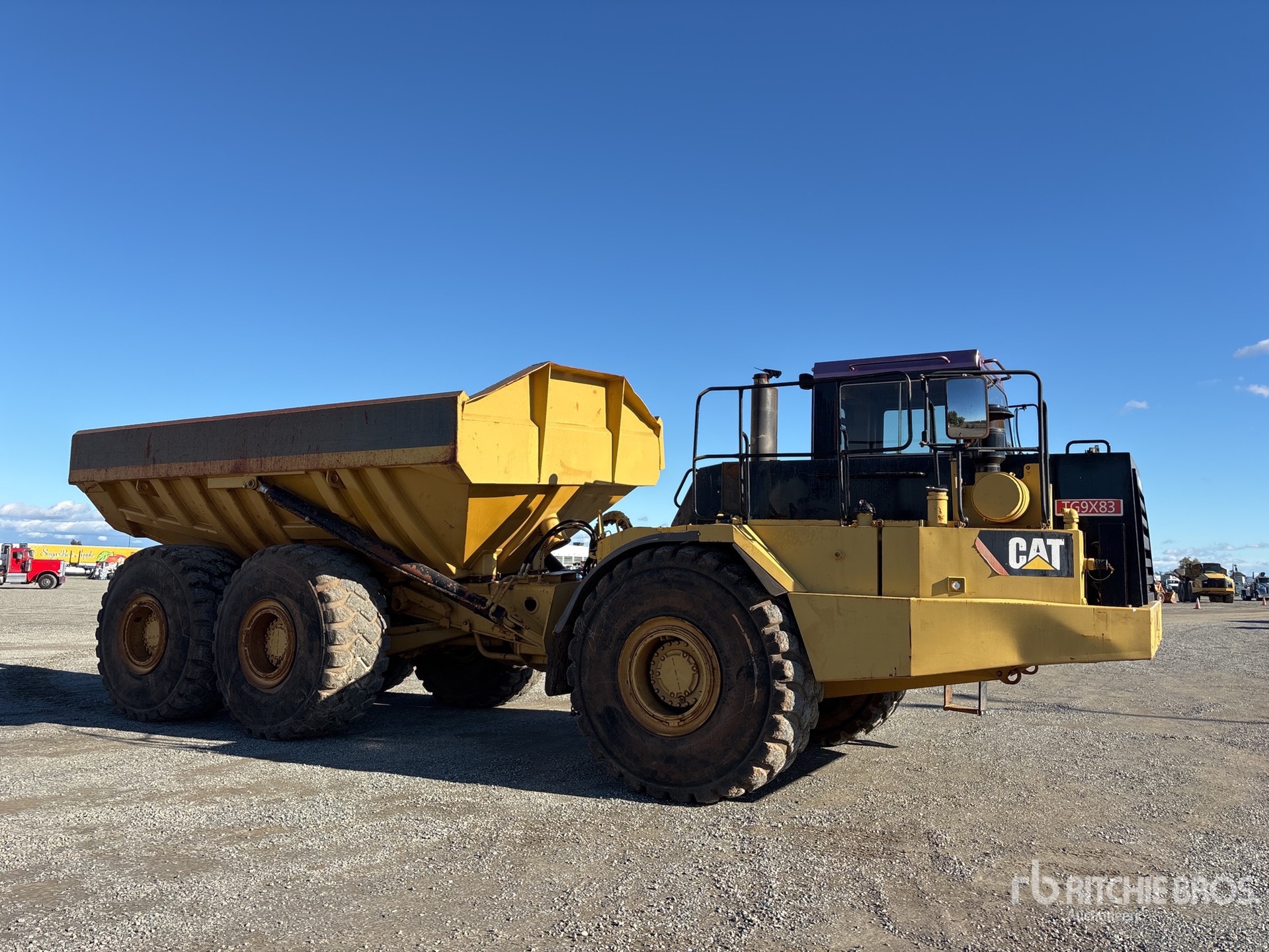 General Appearance with Bild, Ecke vorne rechts