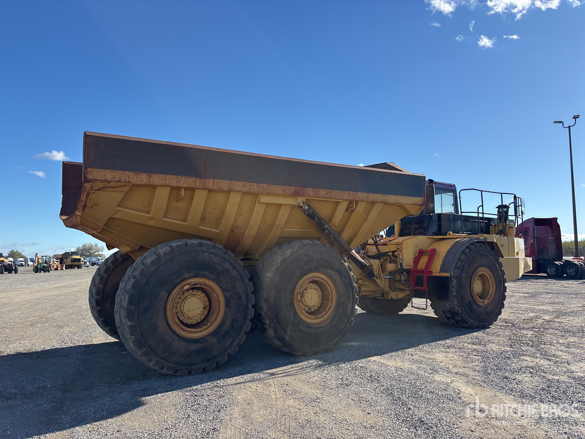 General Appearance with Bild, Ecke hinten rechts