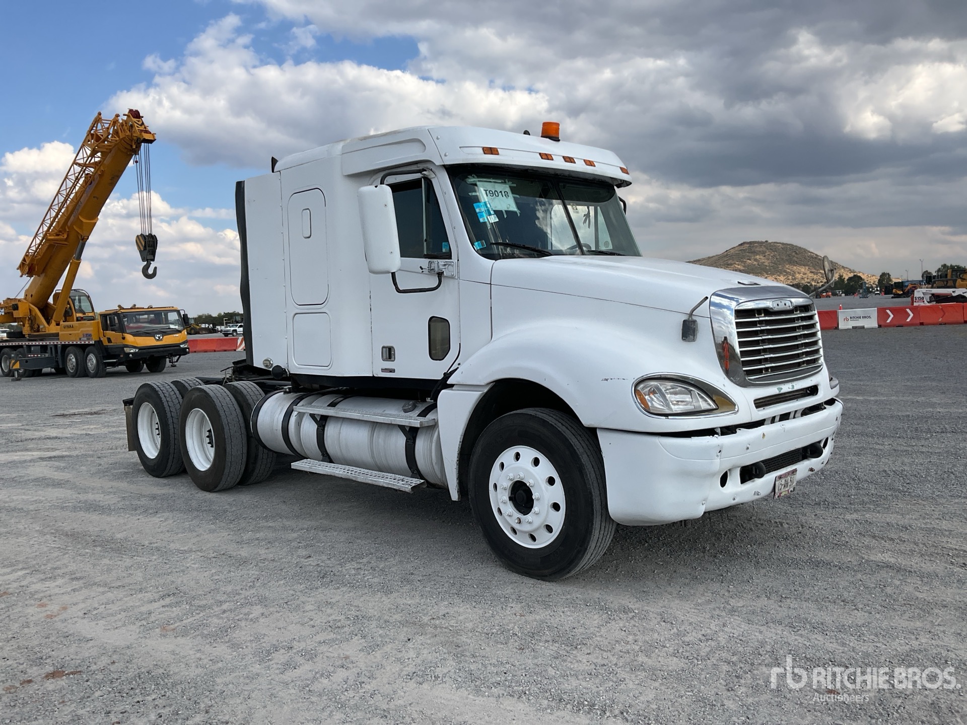 Aspect général with Image, coin avant droit