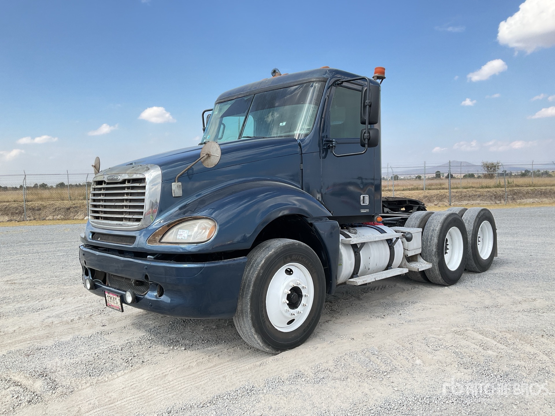 General Appearance with Featured Photo