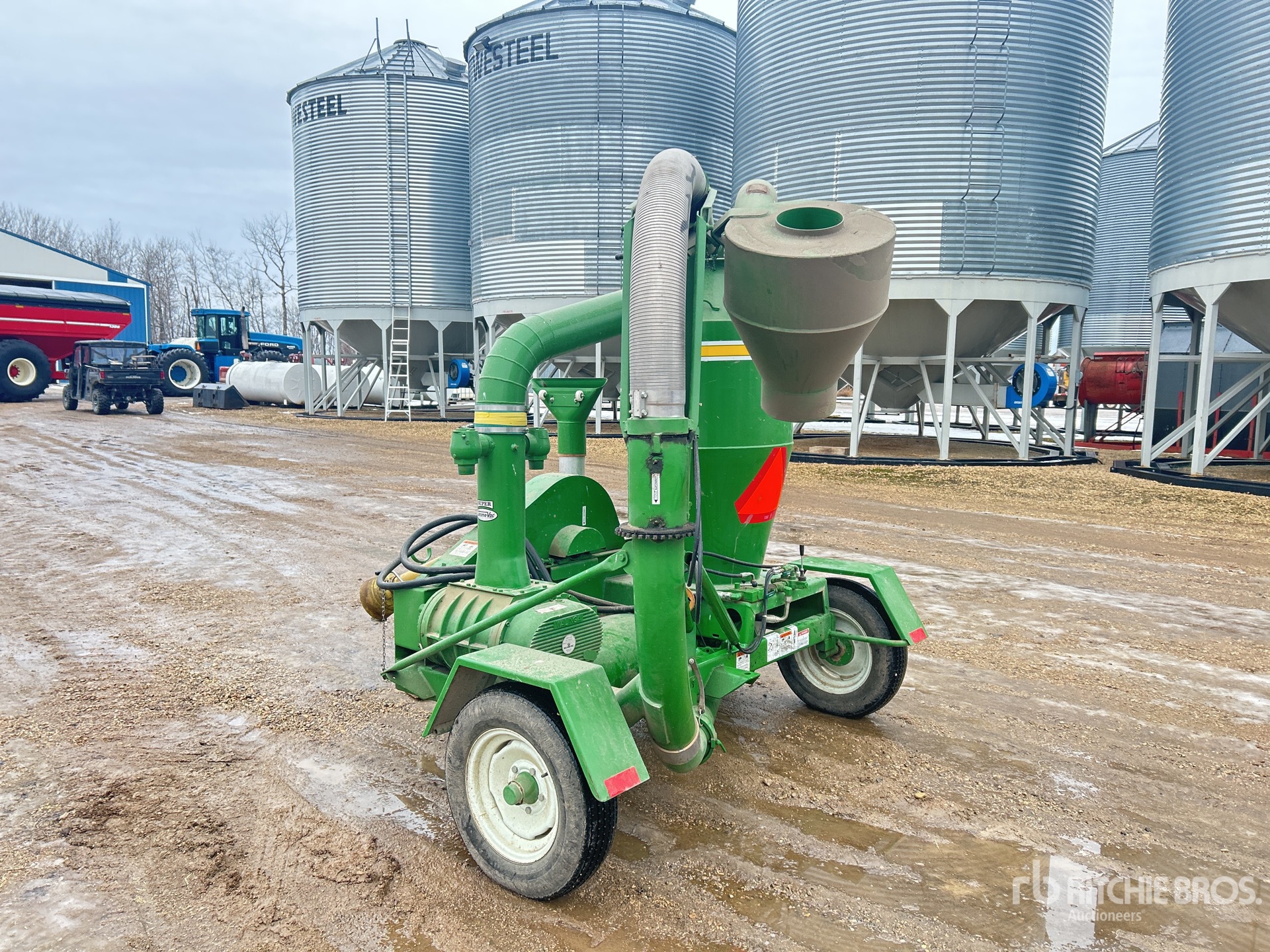 General Appearance with Foto, angolo posteriore sinistro