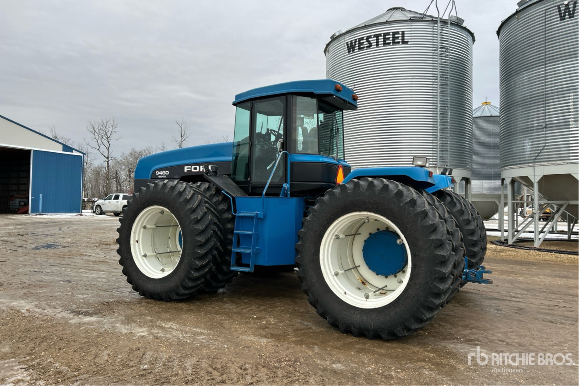 General Appearance with Picture, Left Rear Corner