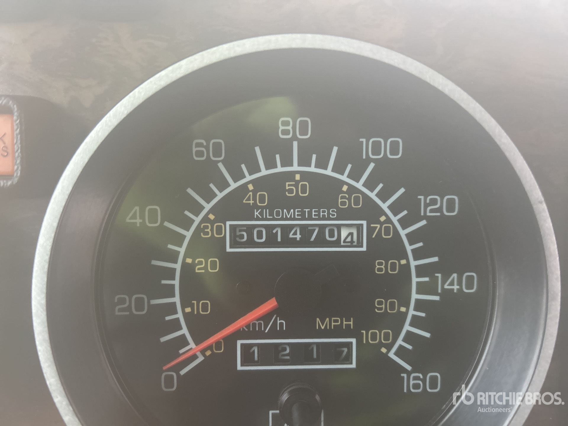 General Appearance with Hour Meter / Odometer