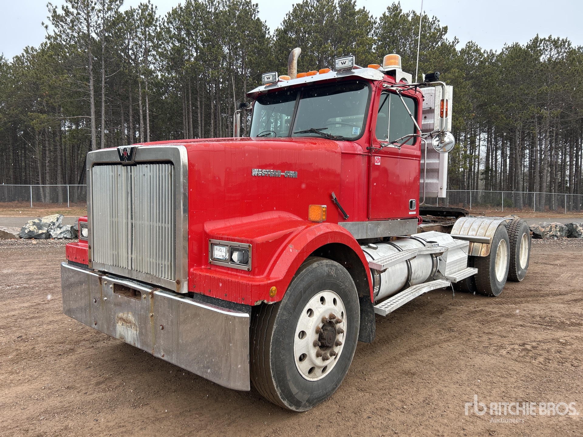 General Appearance with Featured Photo