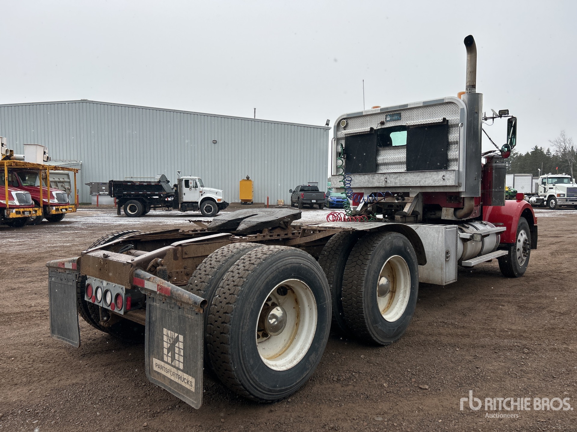 General Appearance with Picture, Right Rear Corner