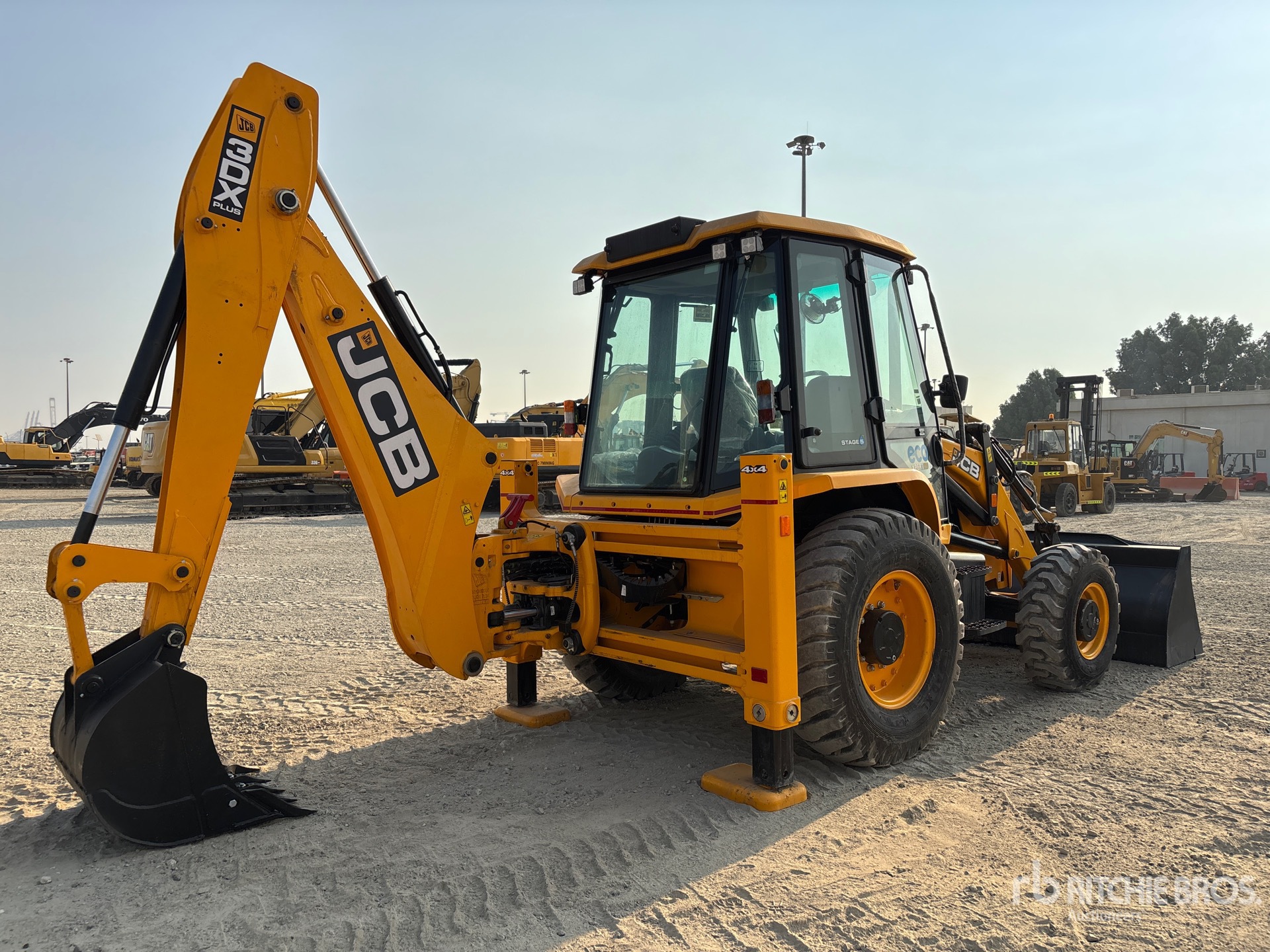 General Appearance with Bild, Ecke hinten rechts