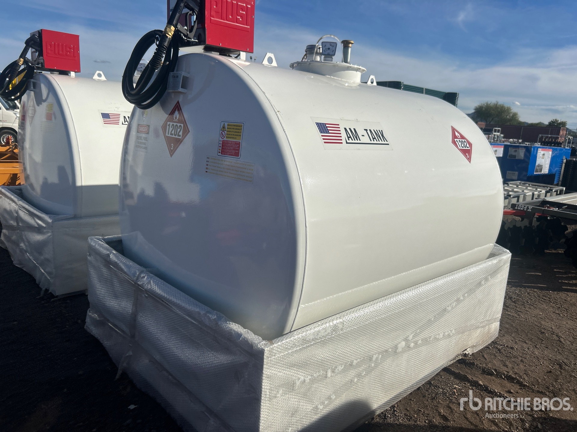 General Appearance with Bild, Ecke vorne links