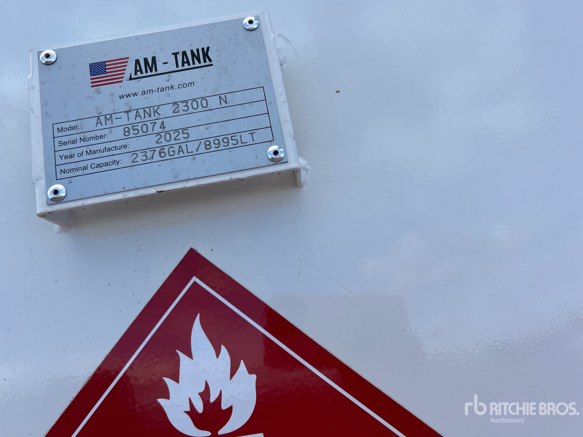 General Appearance with Seriennummer / FIN