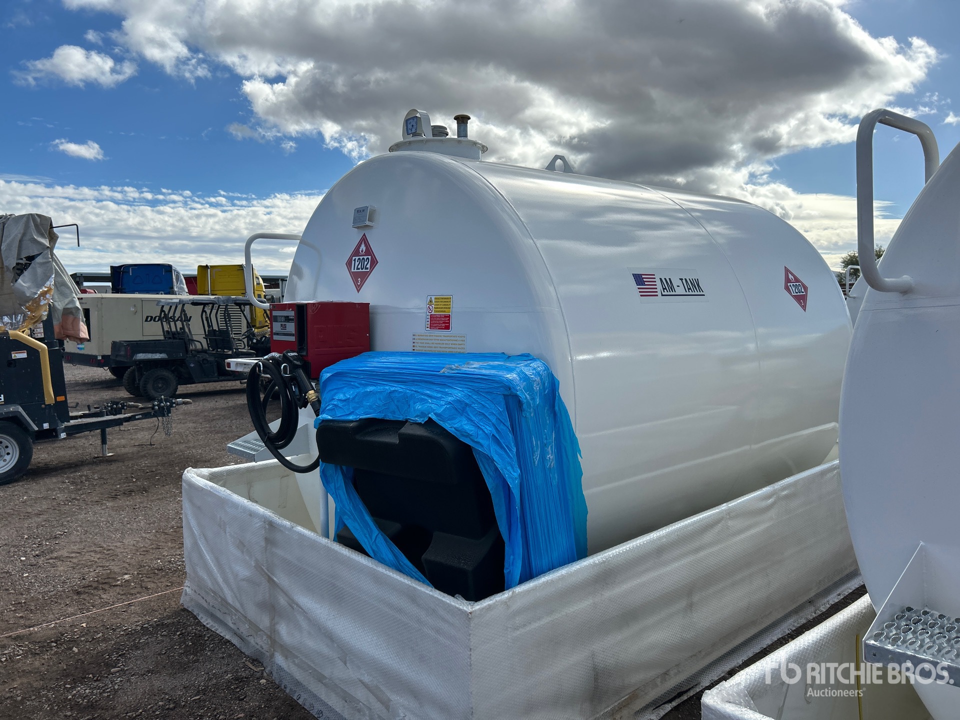 General Appearance with Bild, Ecke vorne links