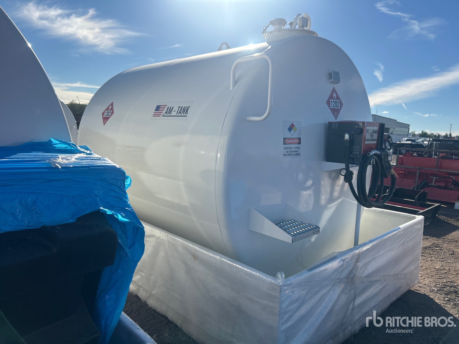 General Appearance with Bild, Ecke vorne rechts