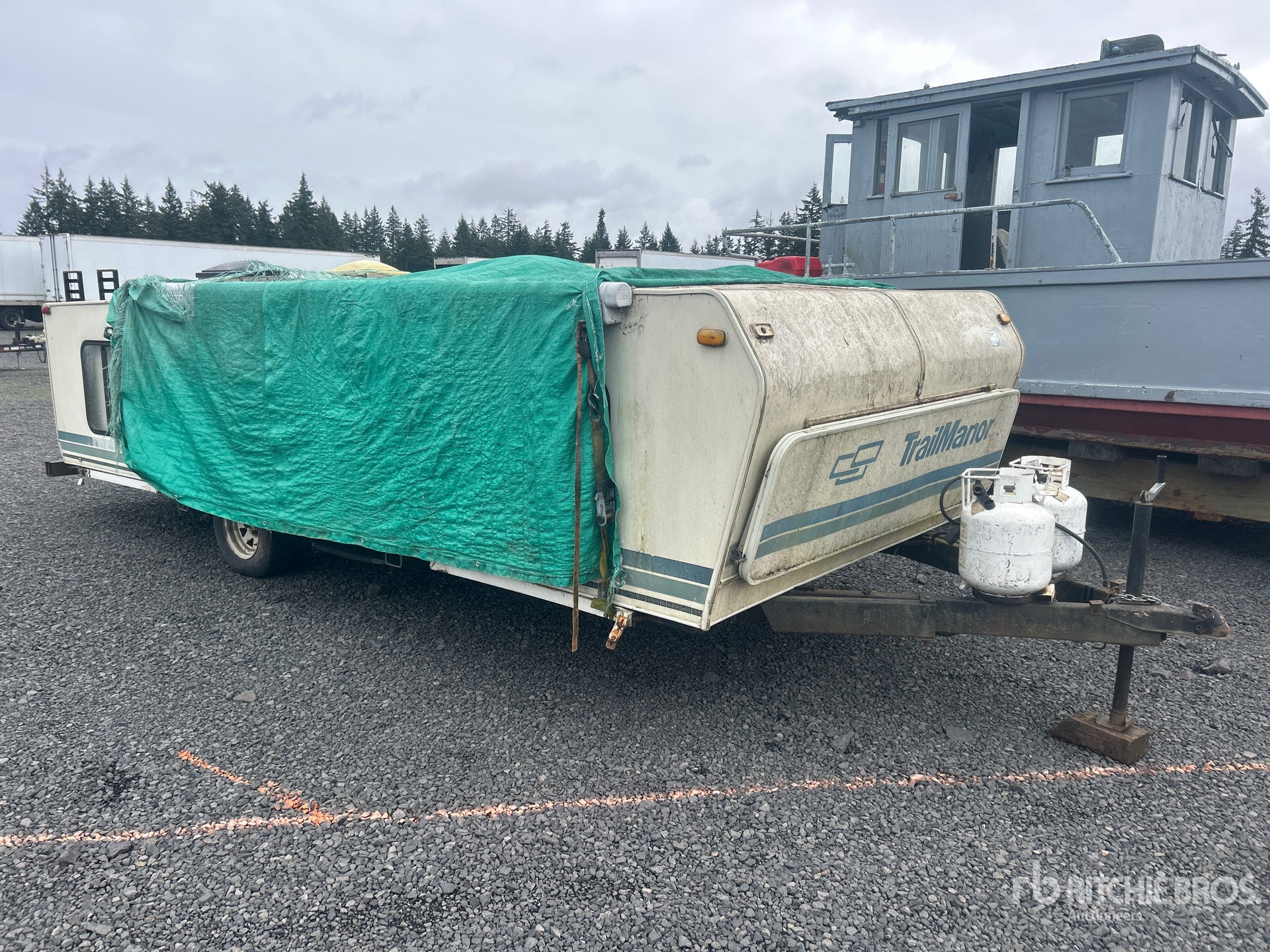 General Appearance with Picture, Right Front Corner