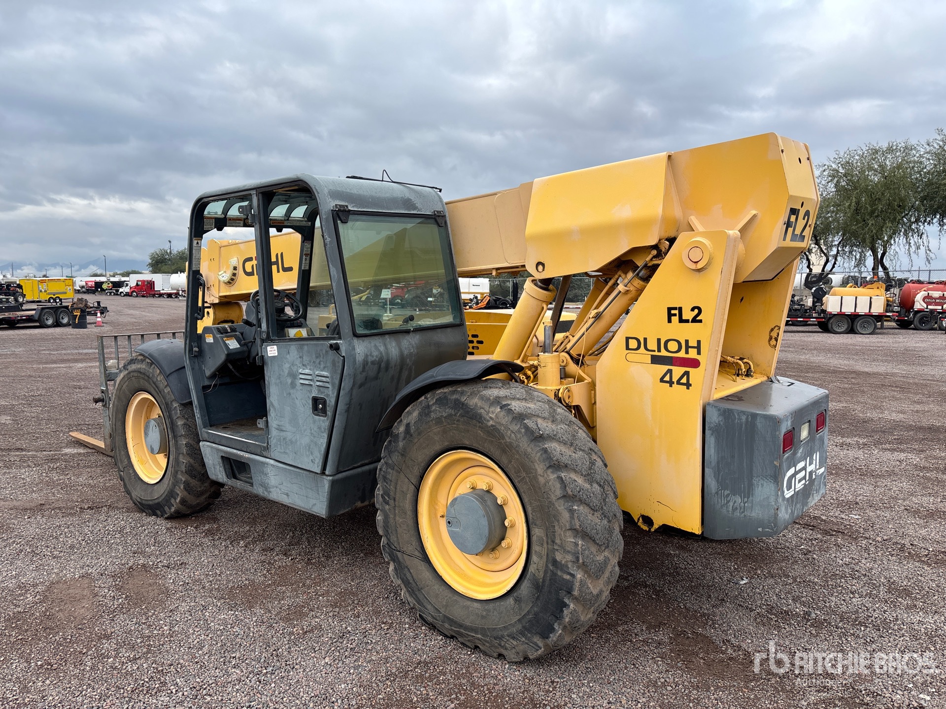 General Appearance with Picture, Left Rear Corner