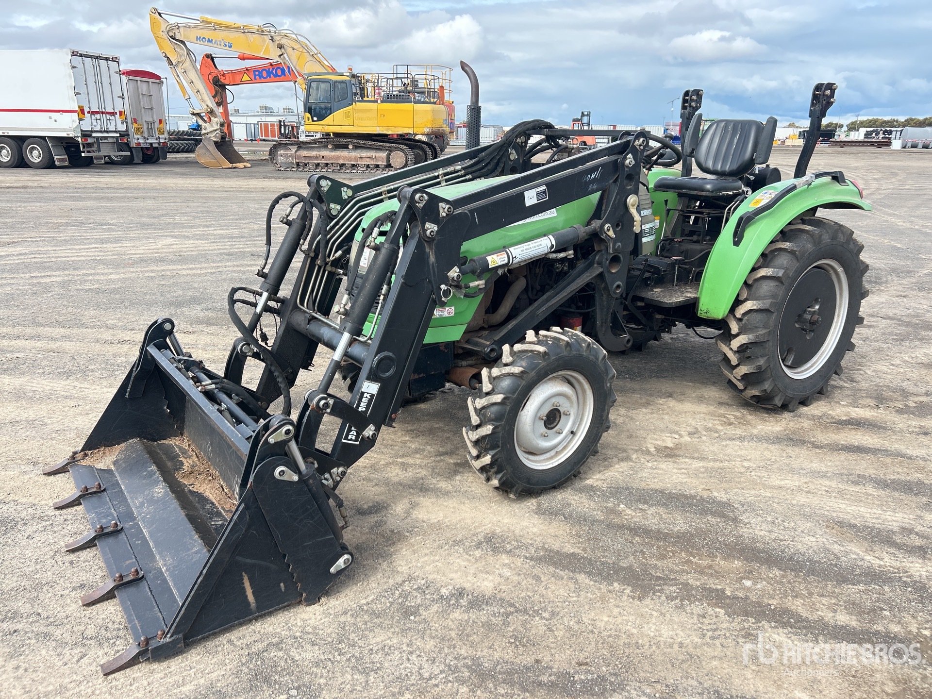 General Appearance with Picture, Left Front Corner