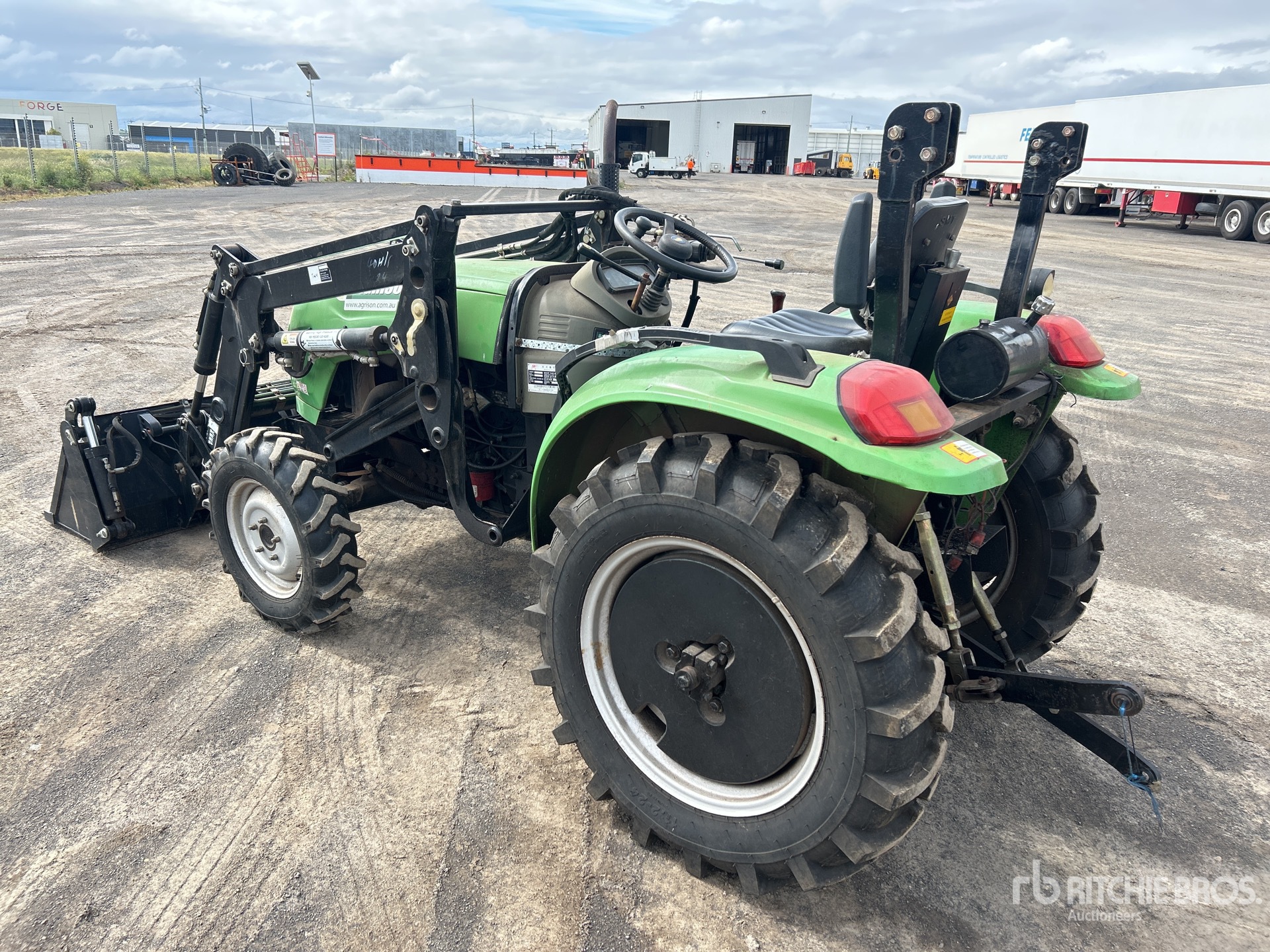 General Appearance with Picture, Left Rear Corner