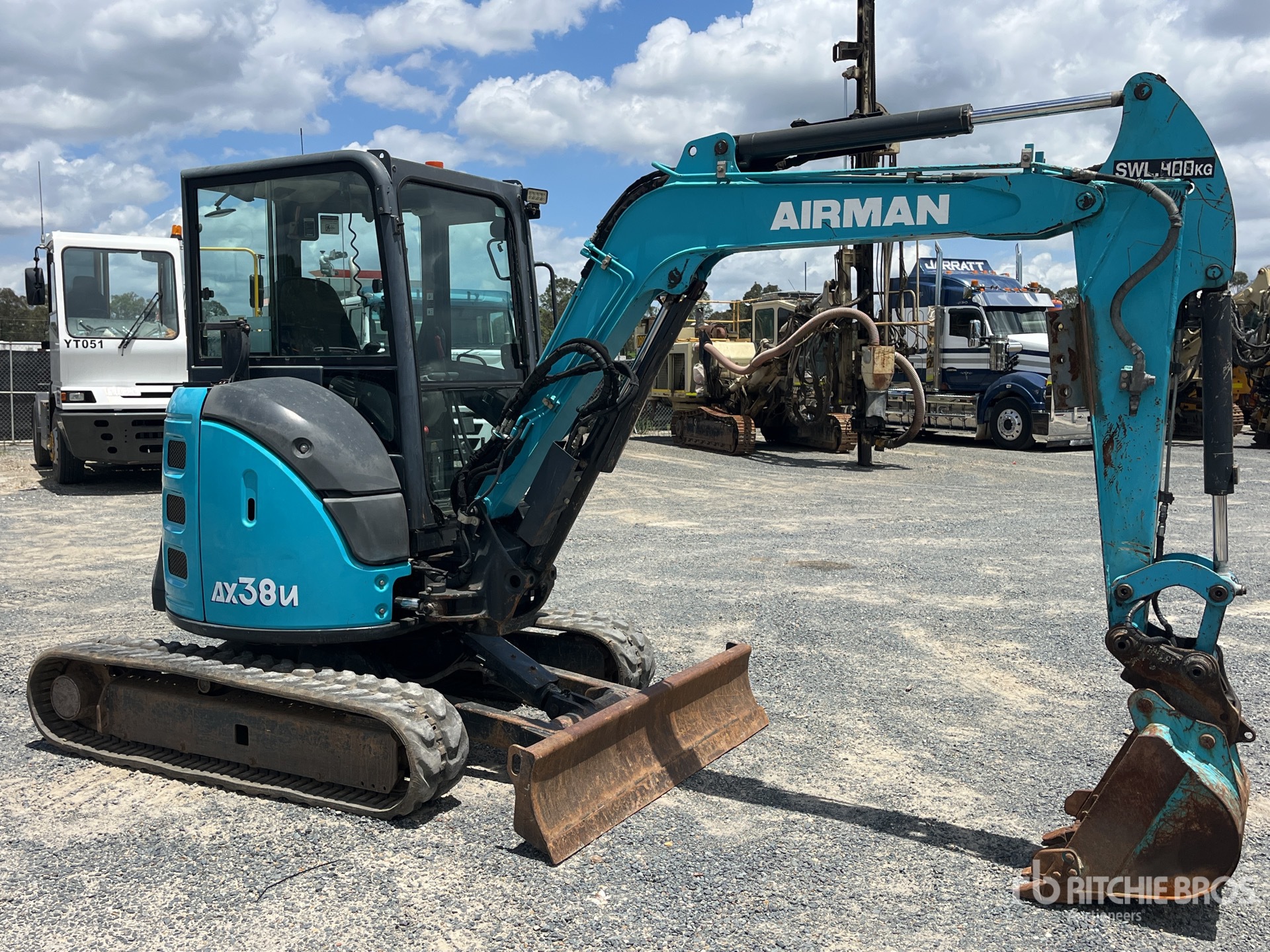 General Appearance with Foto, angolo anteriore destro