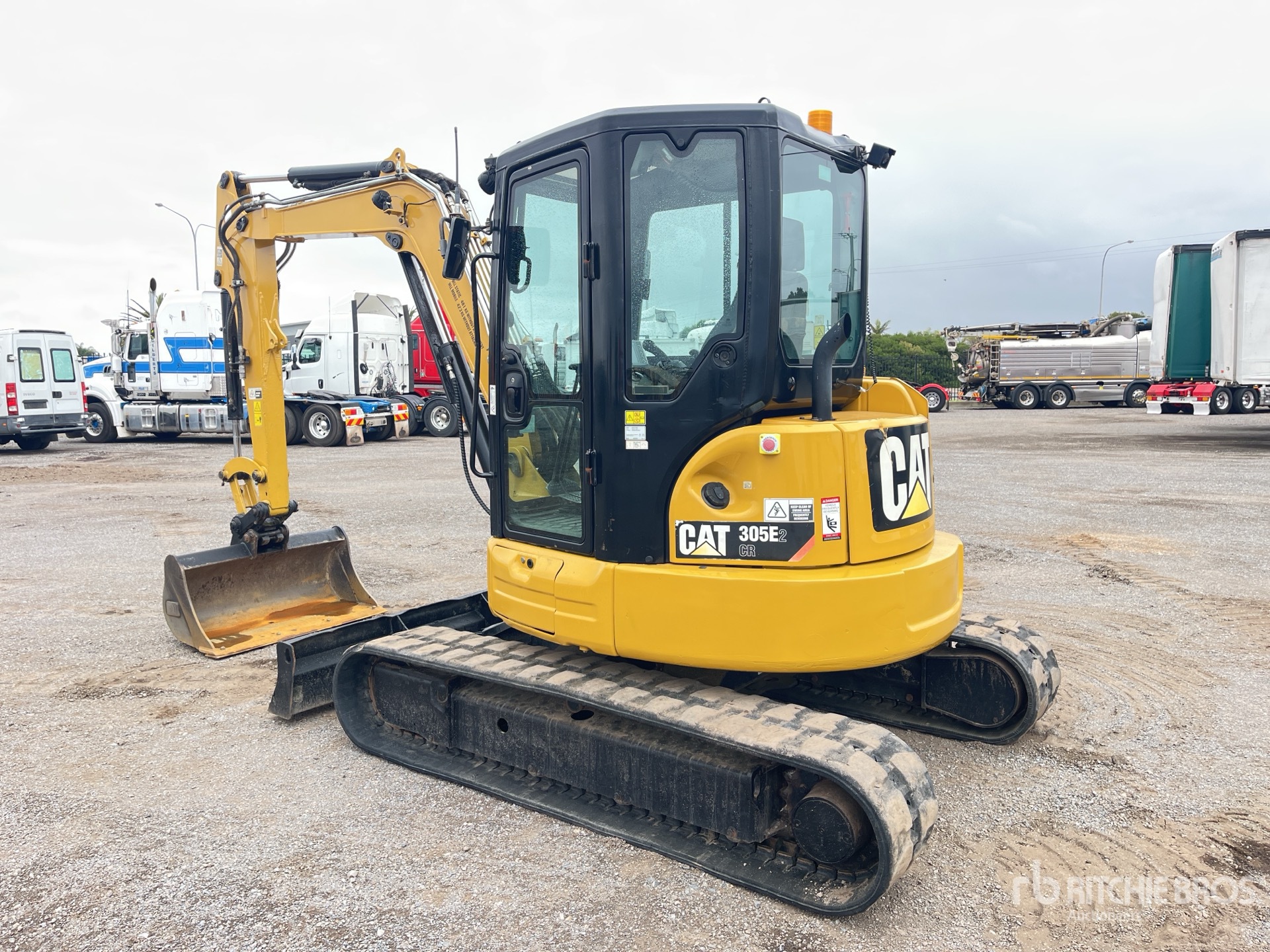 General Appearance with Imagen: esquina trasera izquierda