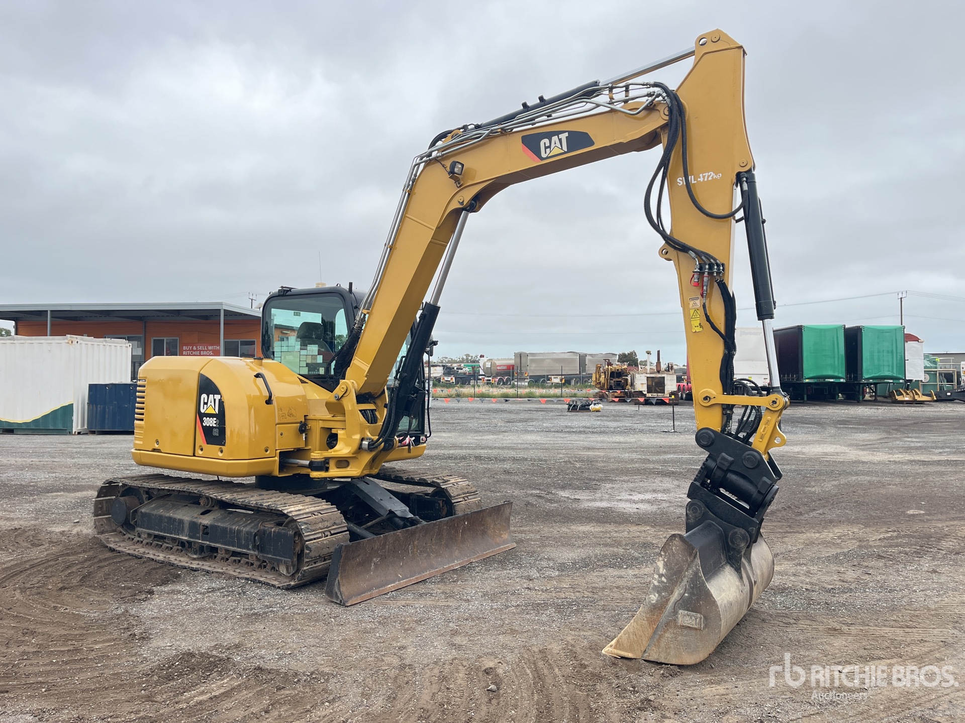 General Appearance with Picture, Right Front Corner