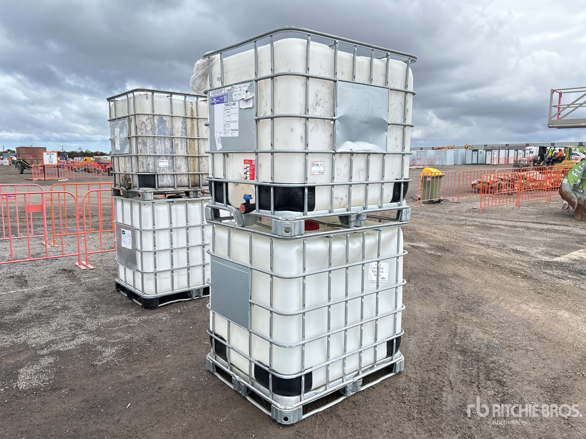 General Appearance with Foto, angolo posteriore sinistro