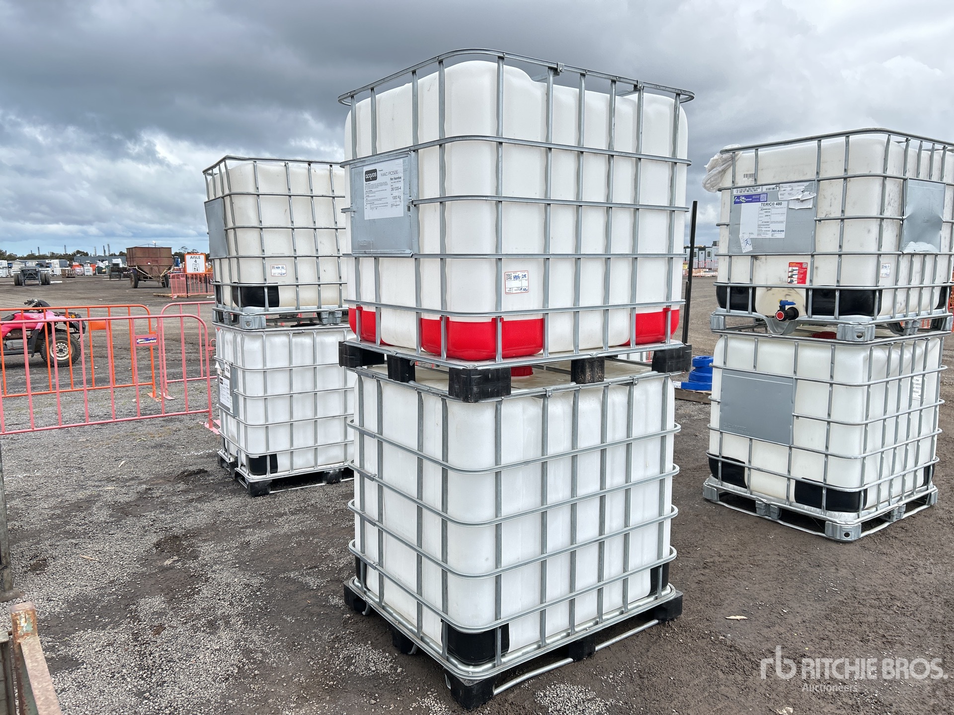 General Appearance with Foto, angolo anteriore sinistro