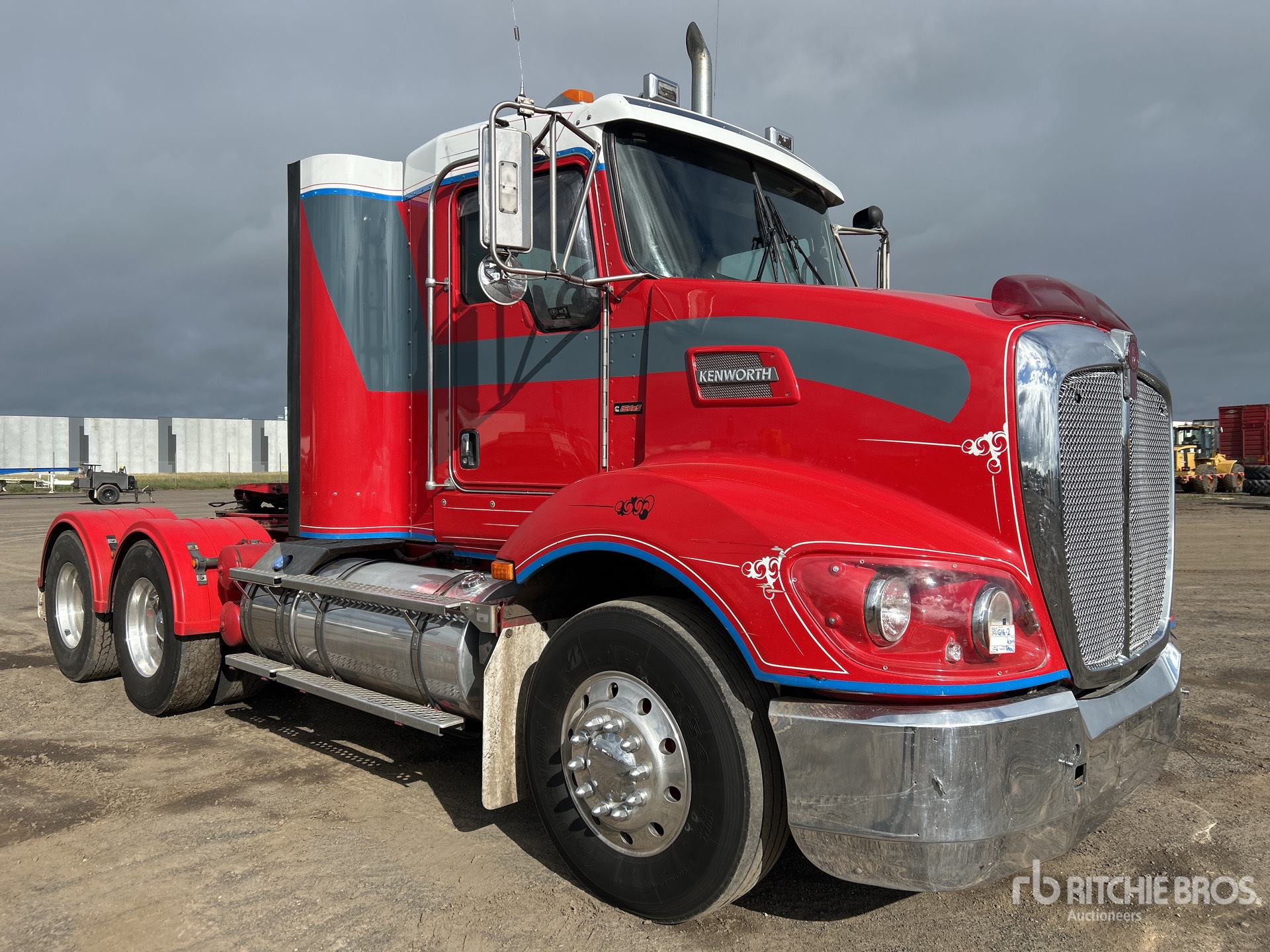 General Appearance with Picture, Left Front Corner