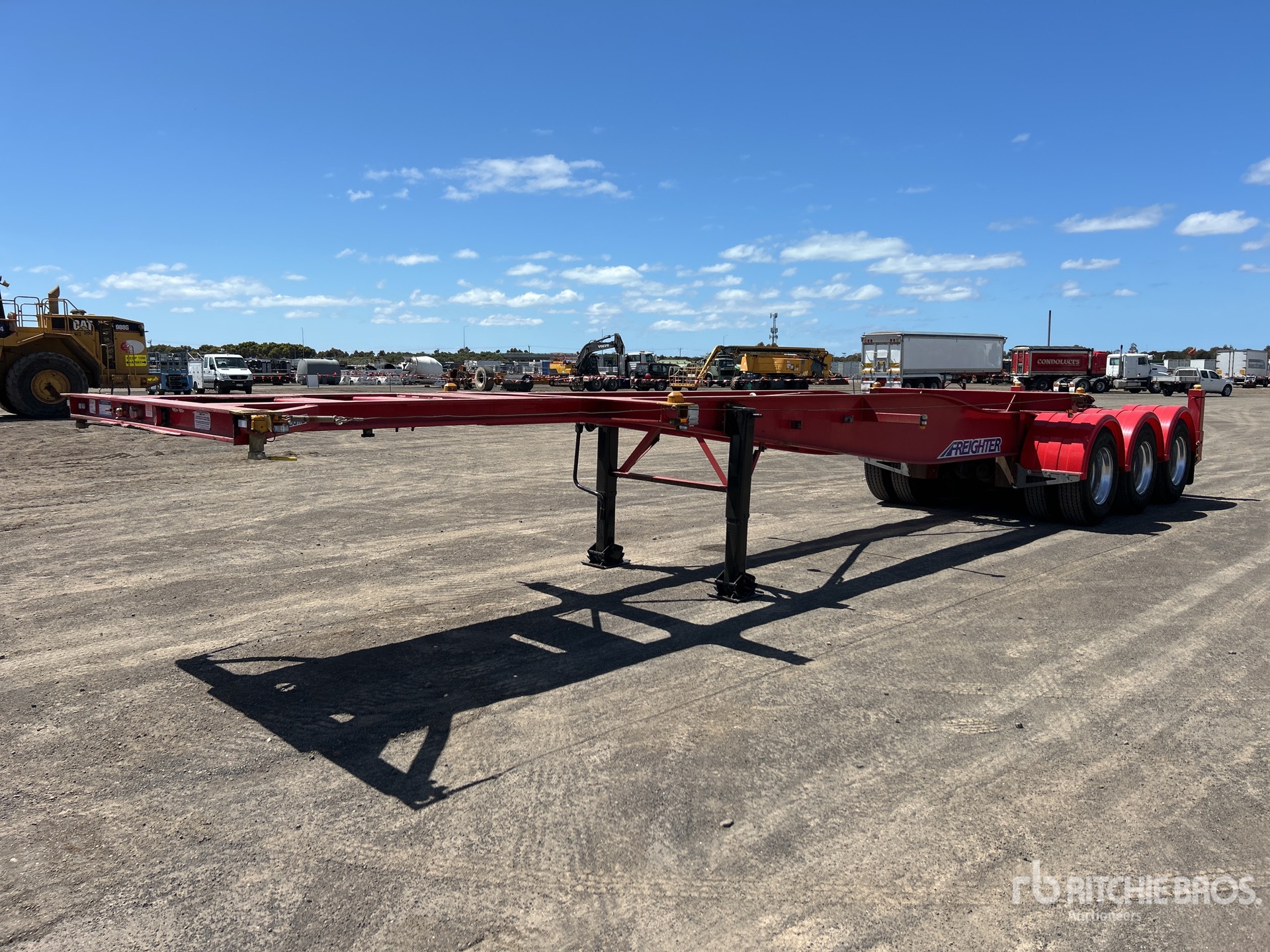 Aspect général with Image, coin avant droit