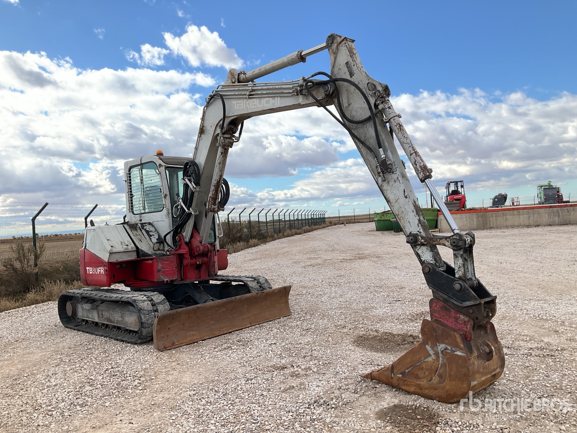 General Appearance with Picture, Right Front Corner