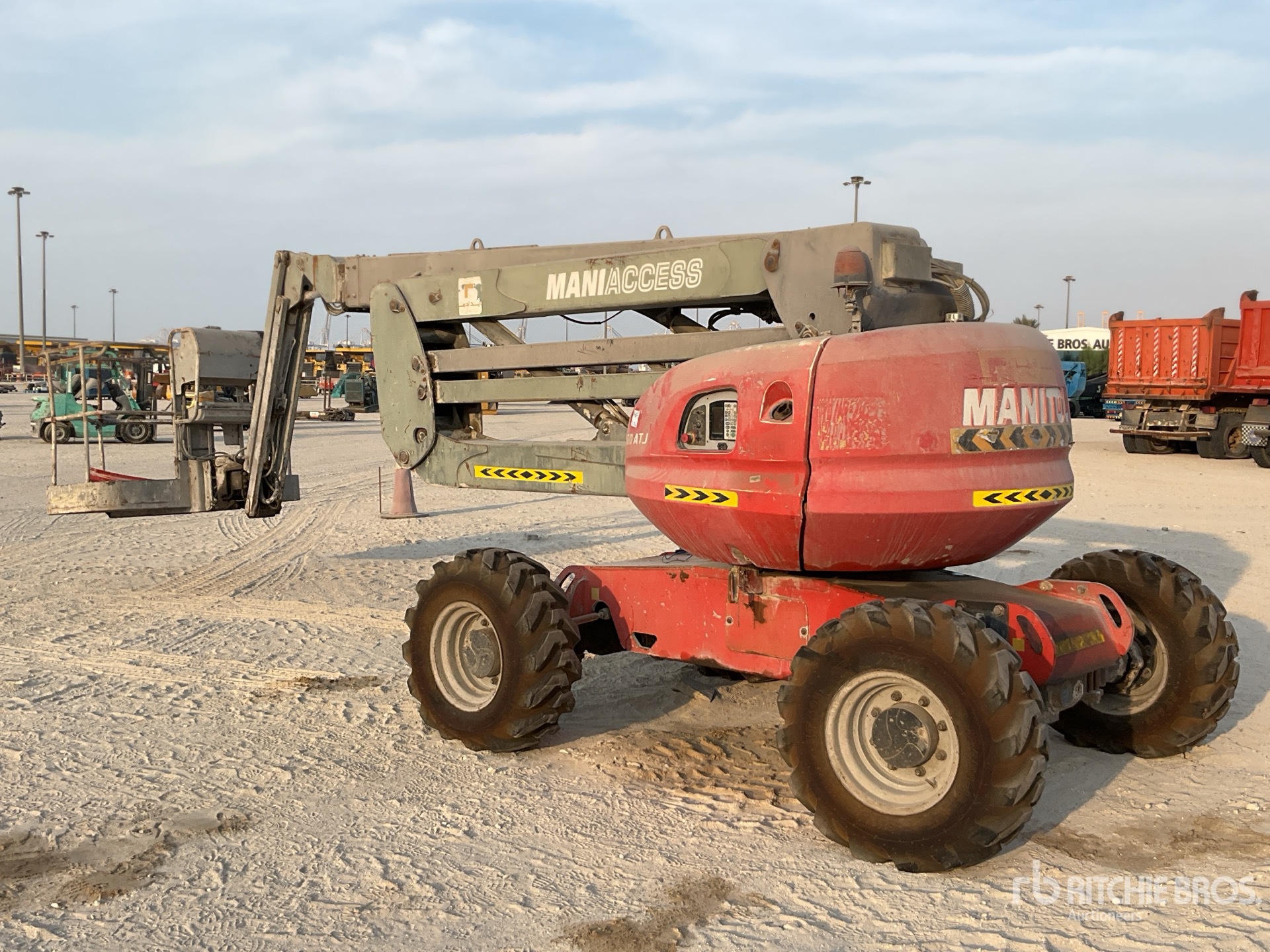 General Appearance with Bild, Ecke hinten links