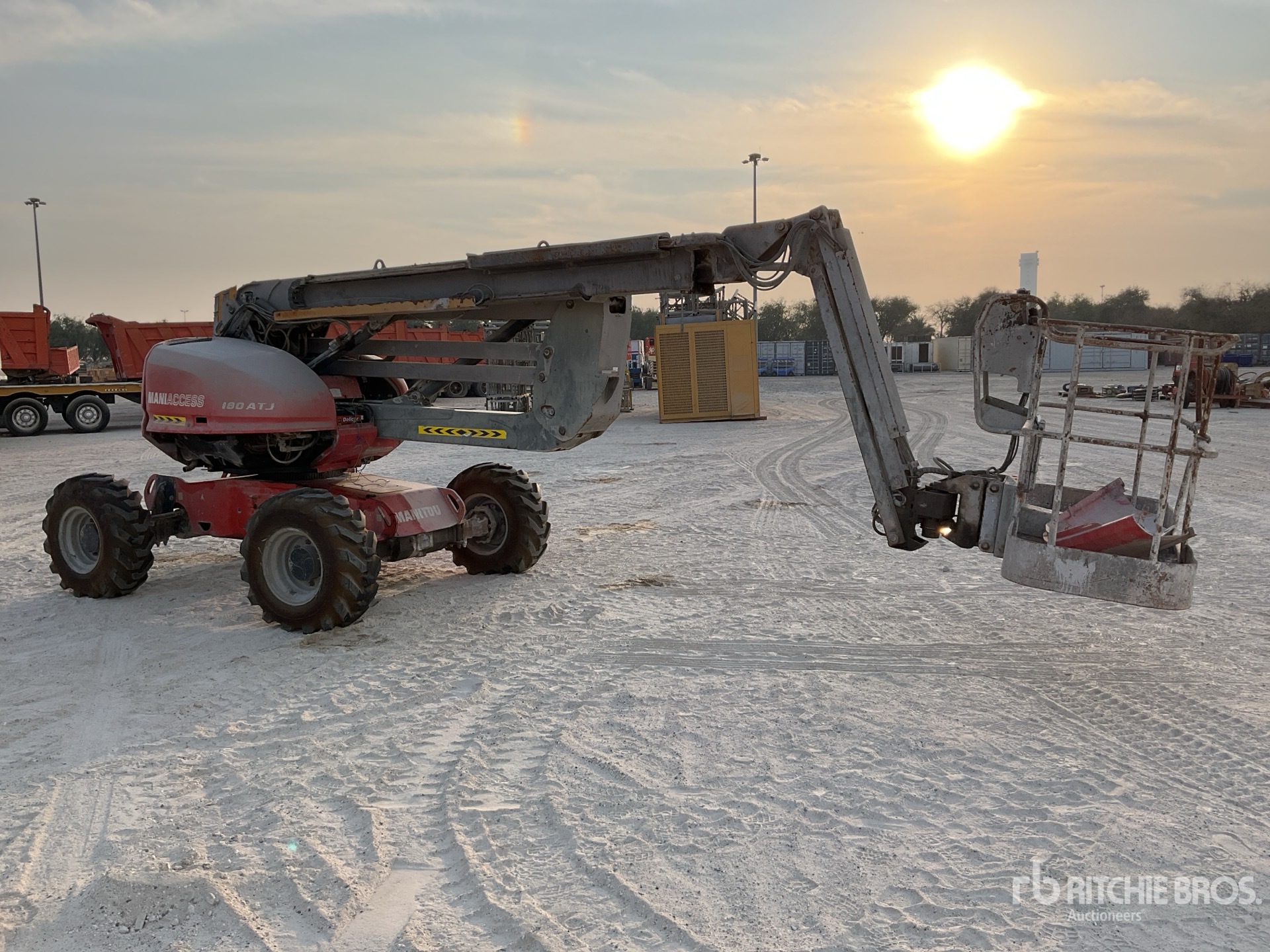 General Appearance with Bild, Ecke vorne rechts
