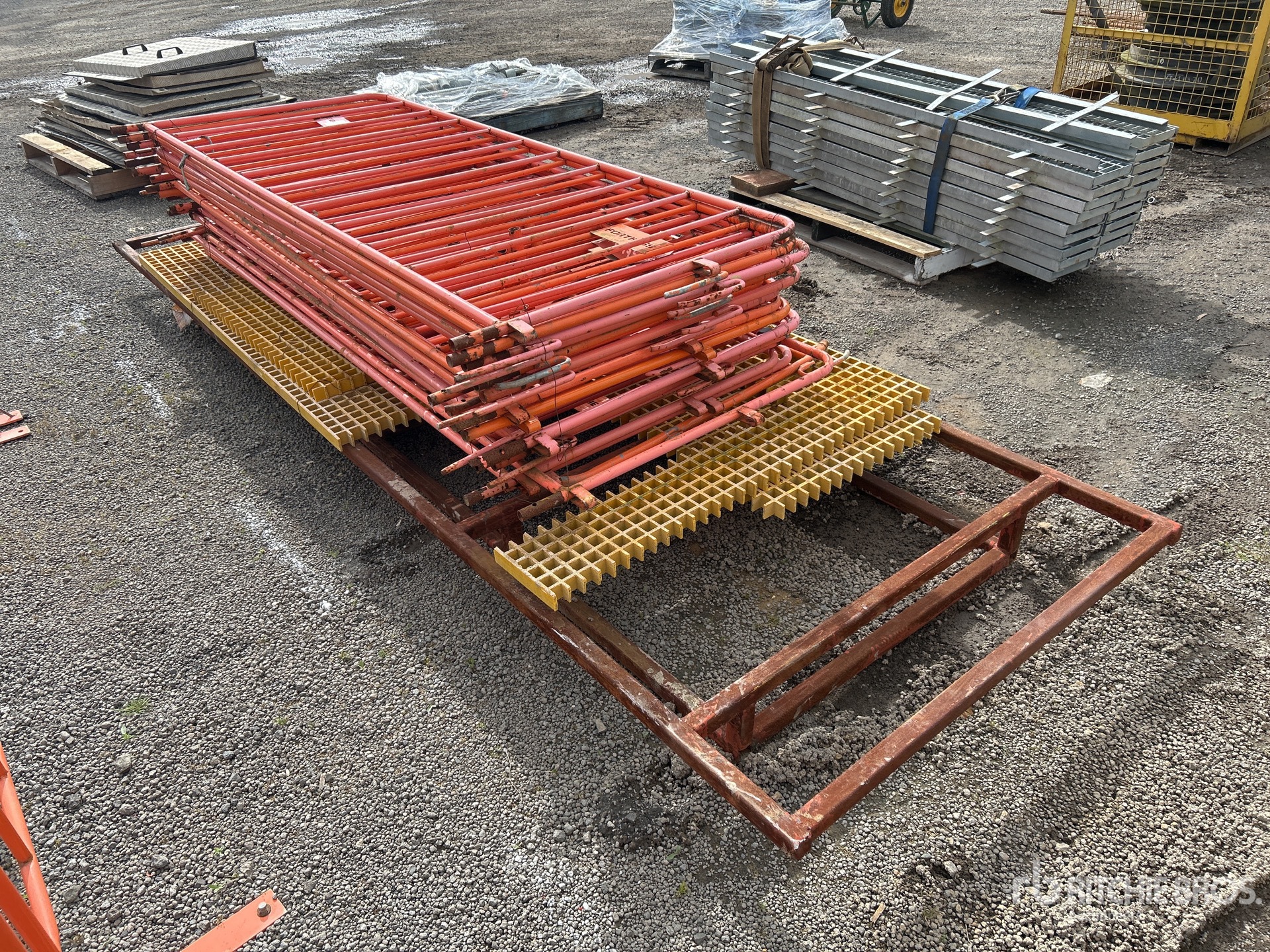 General Appearance with Bild, Ecke hinten rechts