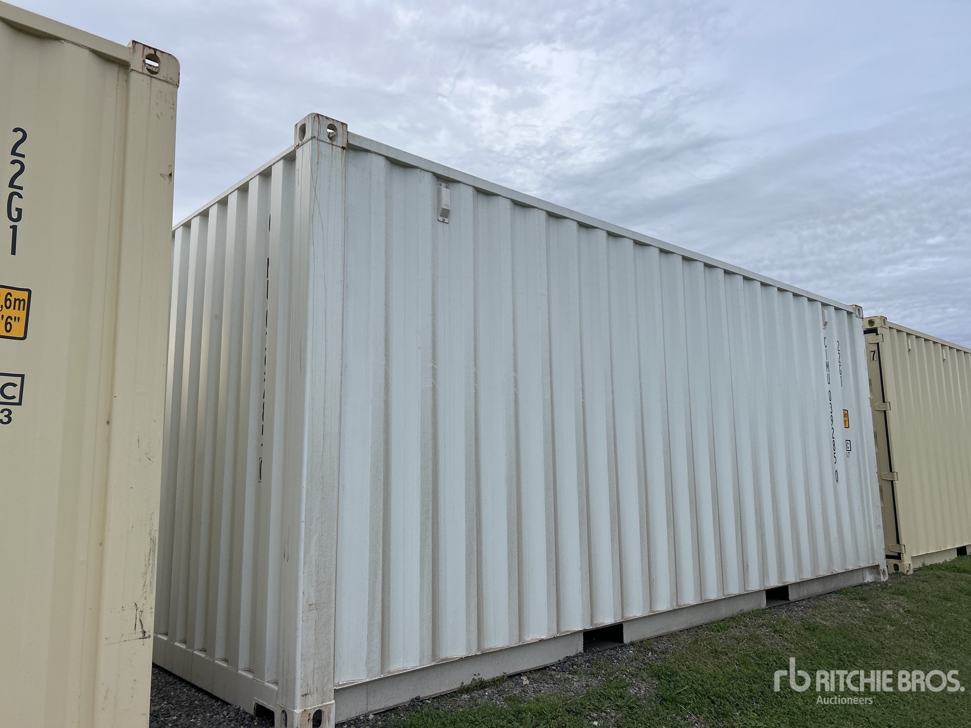 Aspect général with Image, coin avant gauche