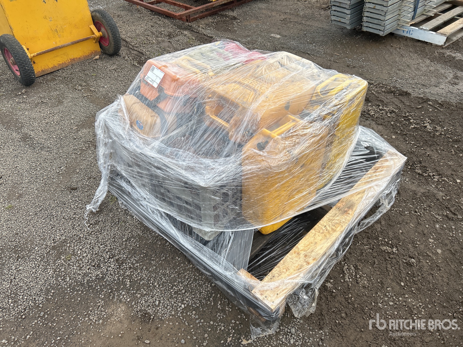 General Appearance with Foto, angolo anteriore sinistro