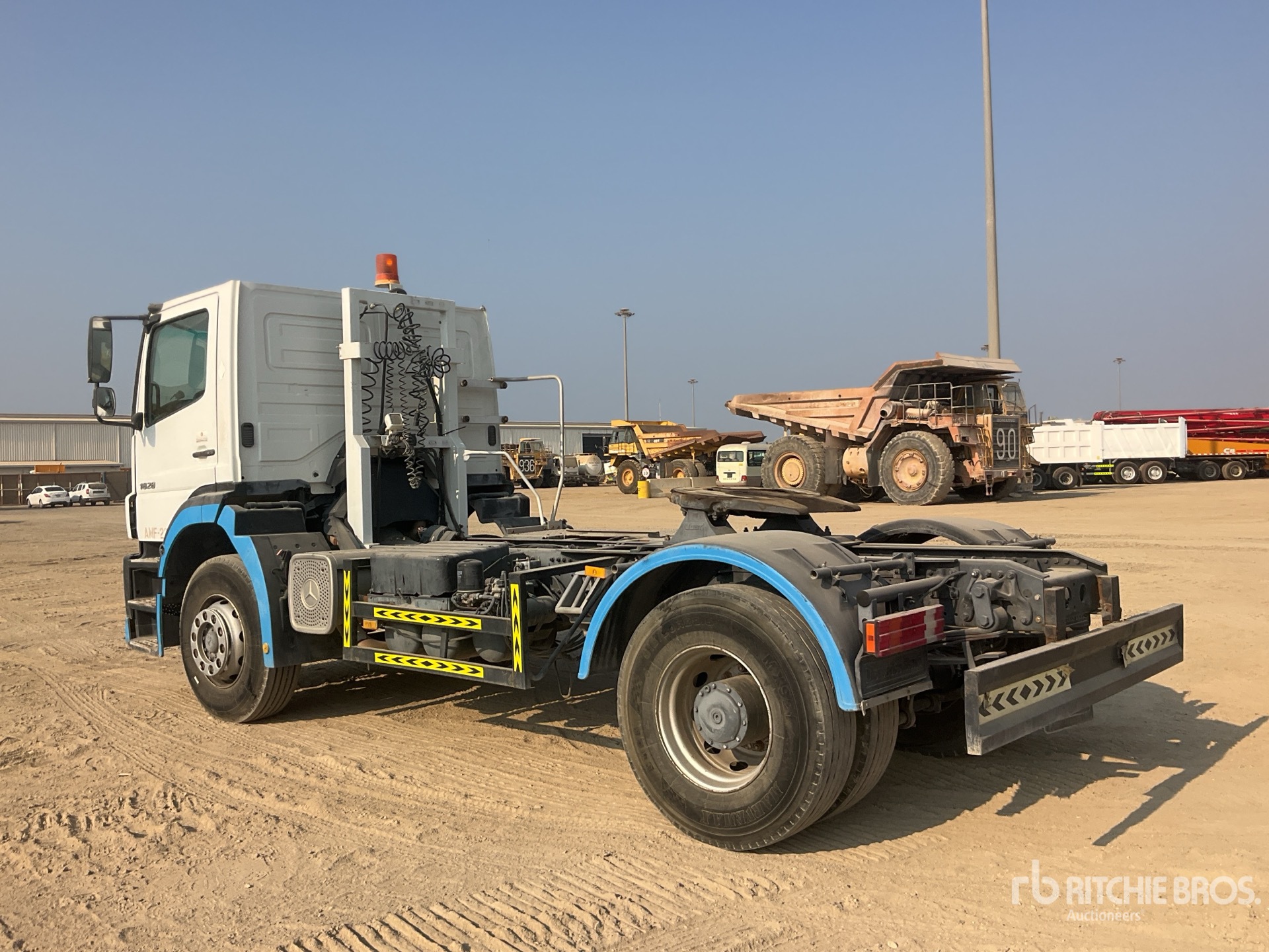 General Appearance with Imagen: esquina trasera izquierda