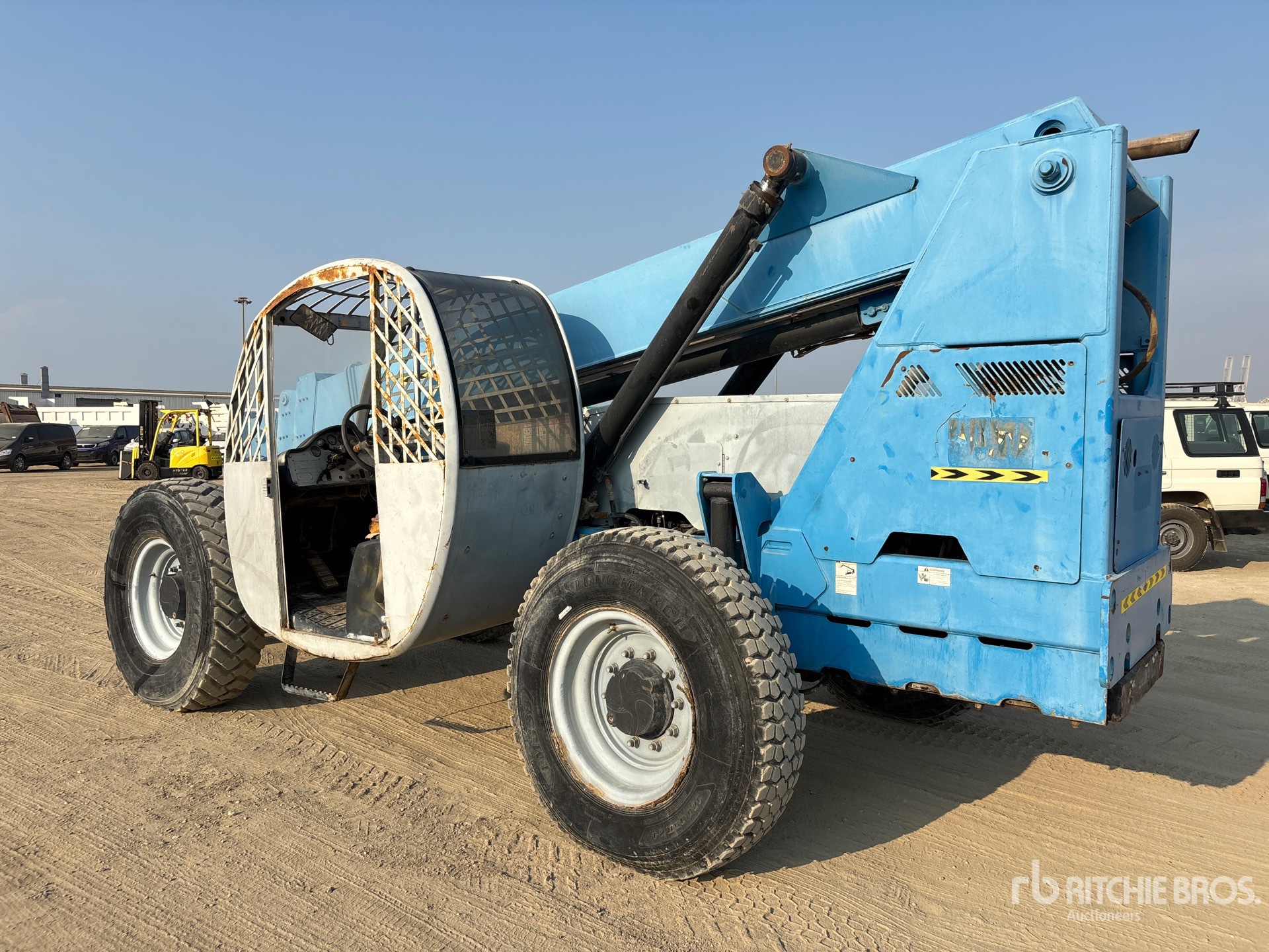 General Appearance with Imagen: esquina trasera izquierda