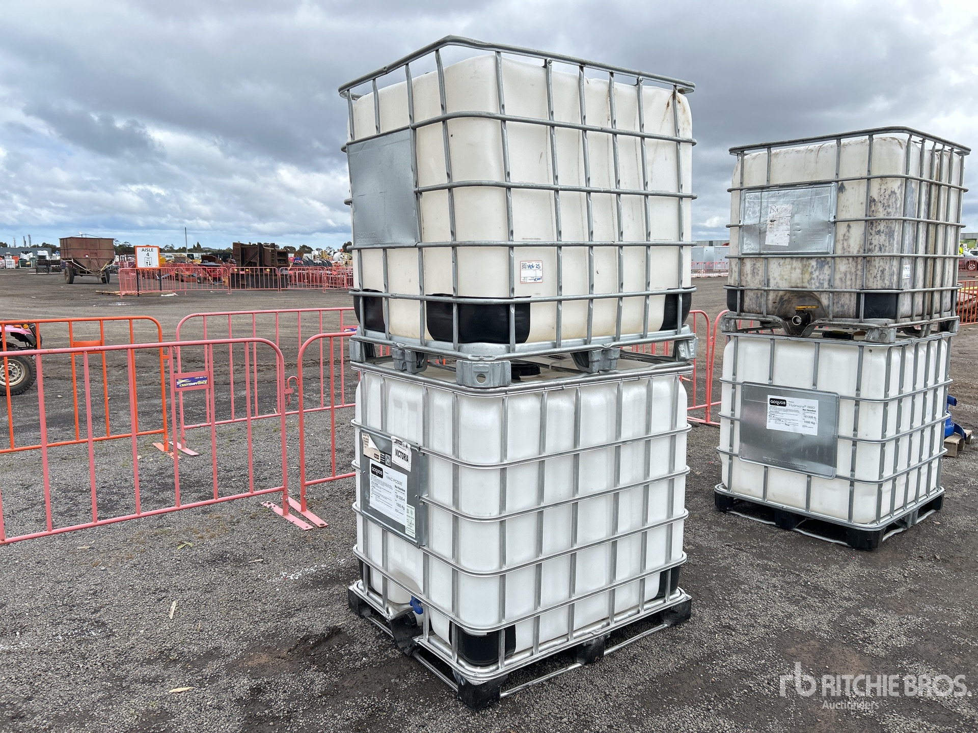 General Appearance with Foto, angolo anteriore sinistro