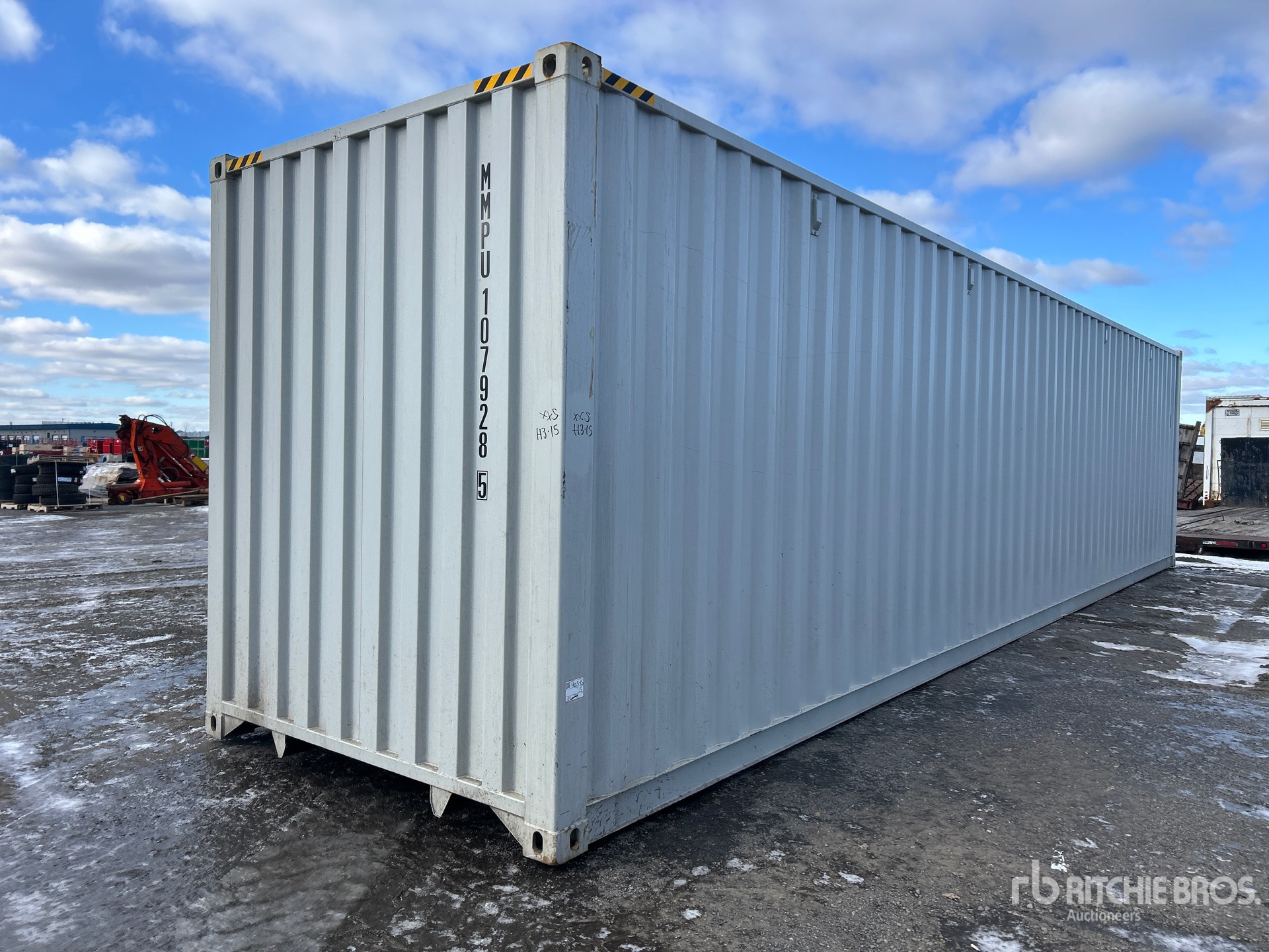 General Appearance with Picture, Right Rear Corner